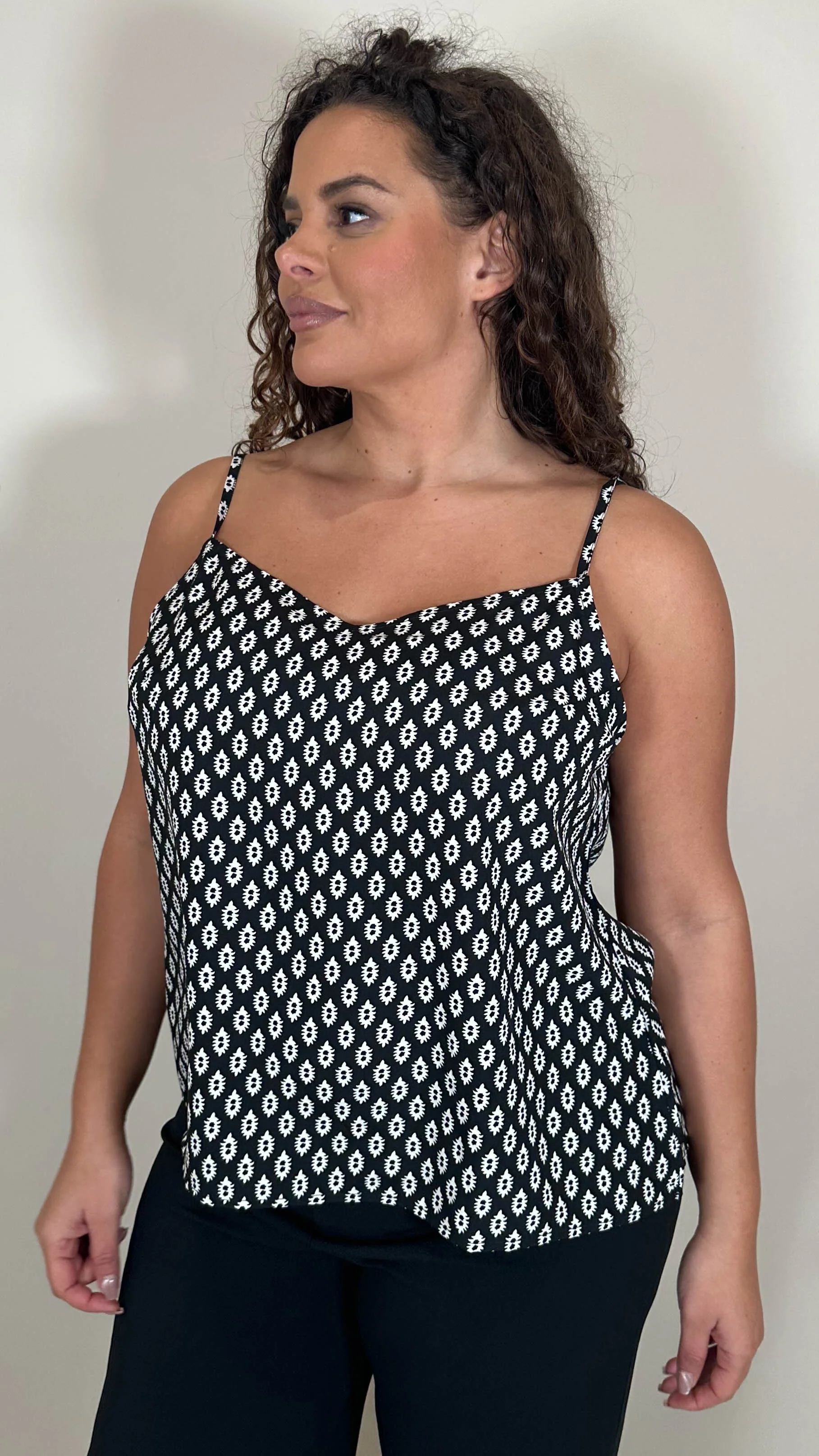 CurveWow Basic Woven Swing Vest Mono Geo - Image 6