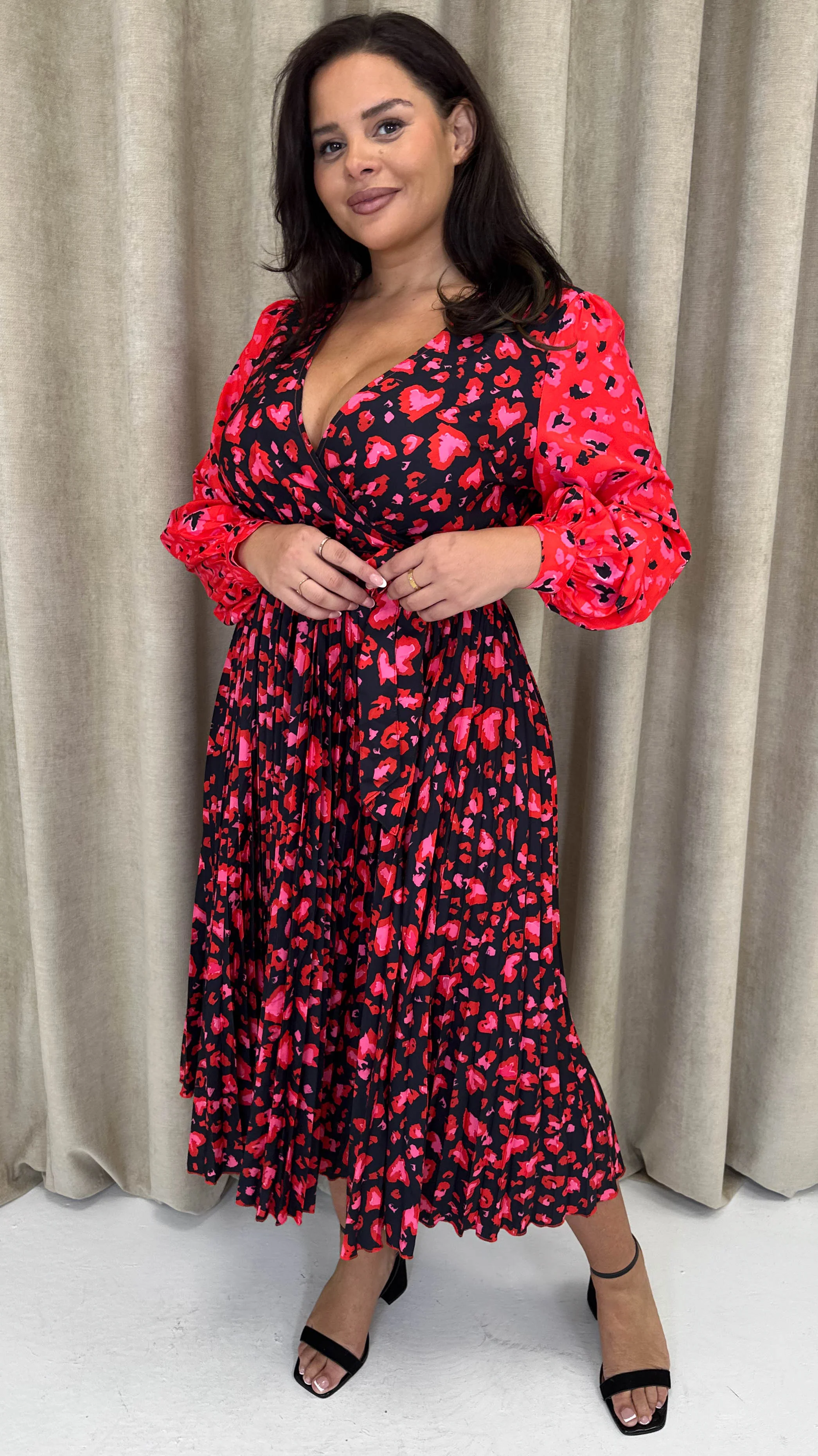 CurveWow Printed Pleated Midi Dress Red Animal Mix - Image 2