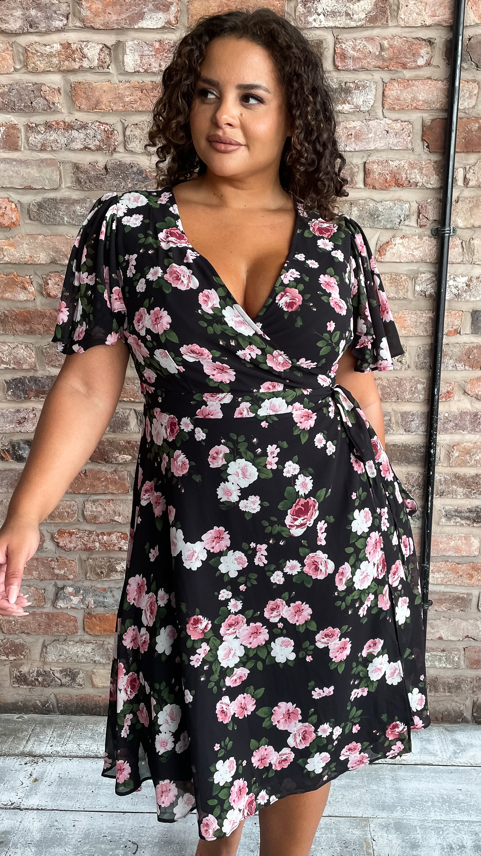 CurveWow Angel Sleeve Wrap Dress Black Pink Floral - Image 3