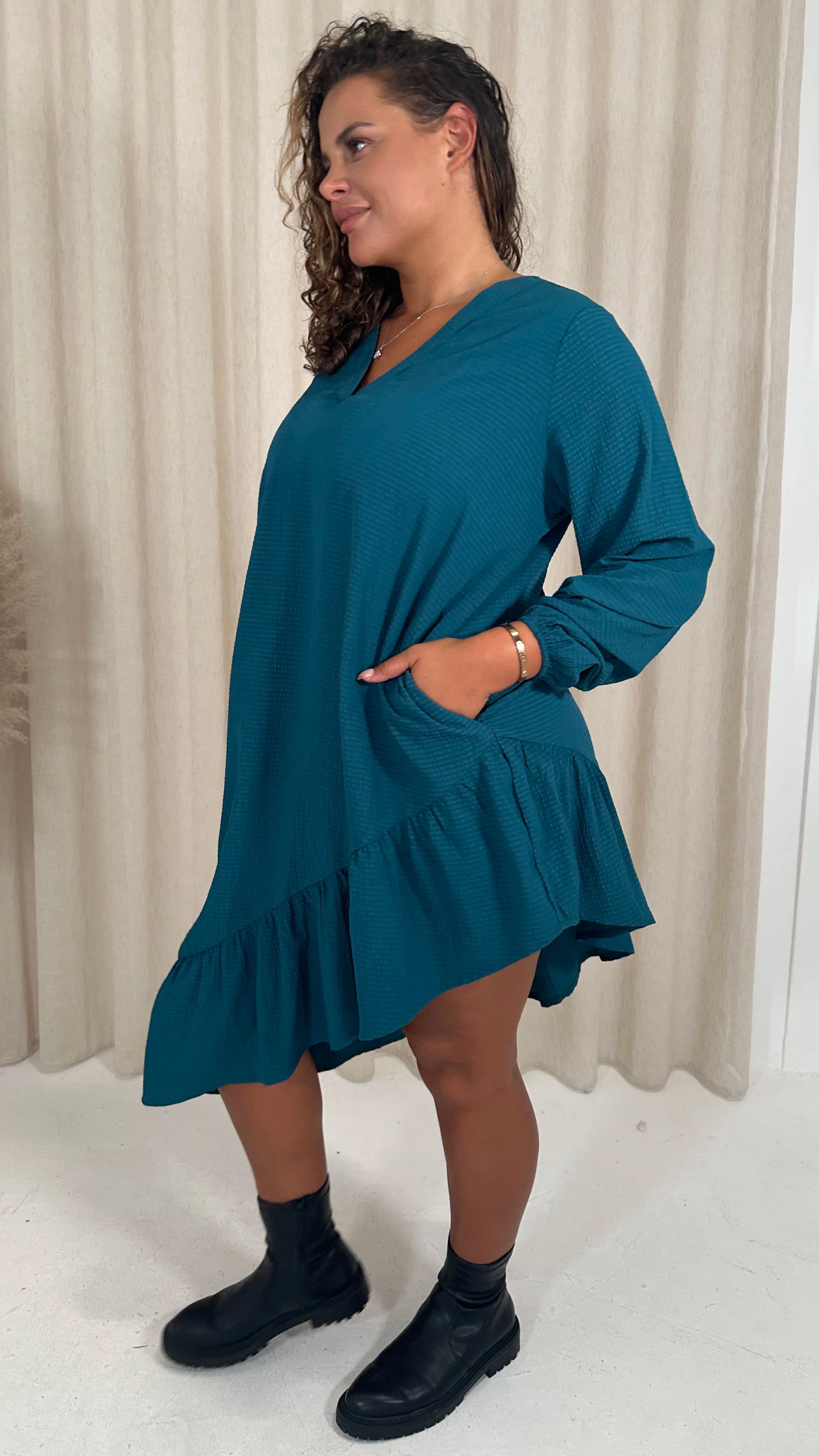 CurveWow Asymmetric Textured Hem V Neck Shift Dress Teal - Image 2