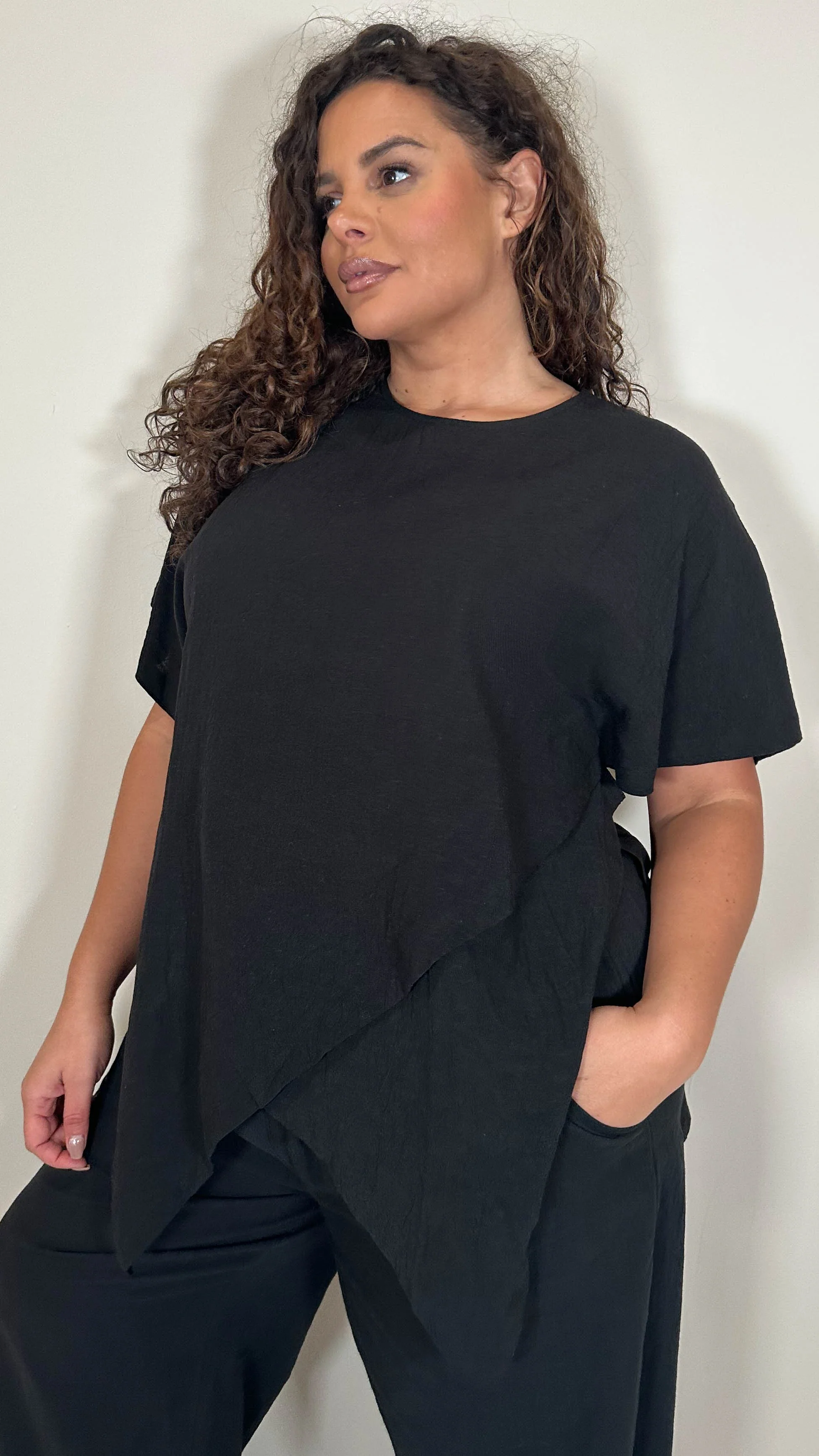 CurveWow Asymmetric Top Black - Image 4