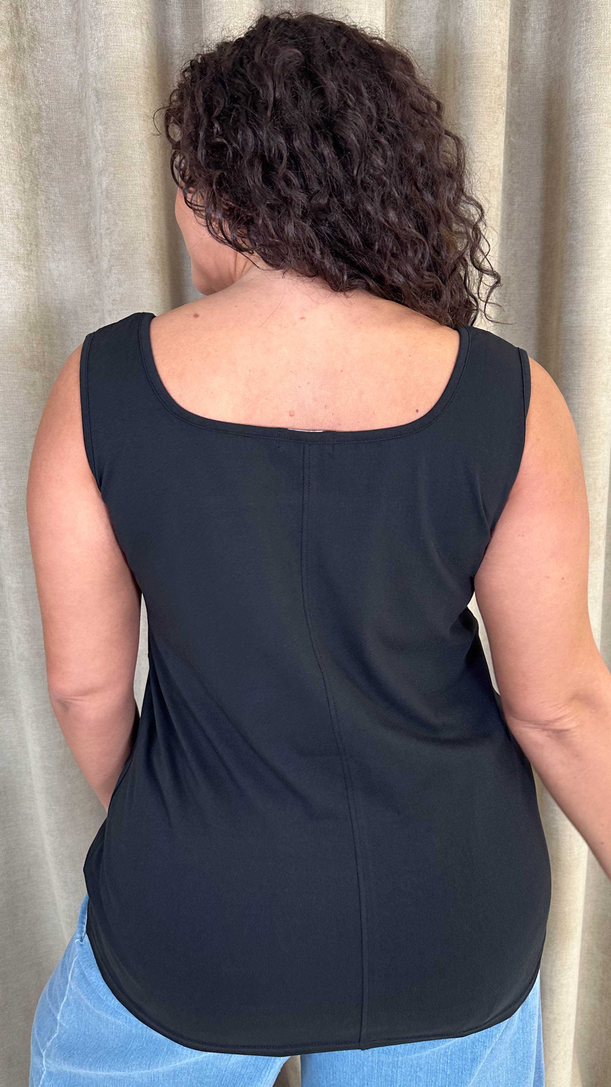 CurveWow Square Neck Basic Vest Black - Image 9