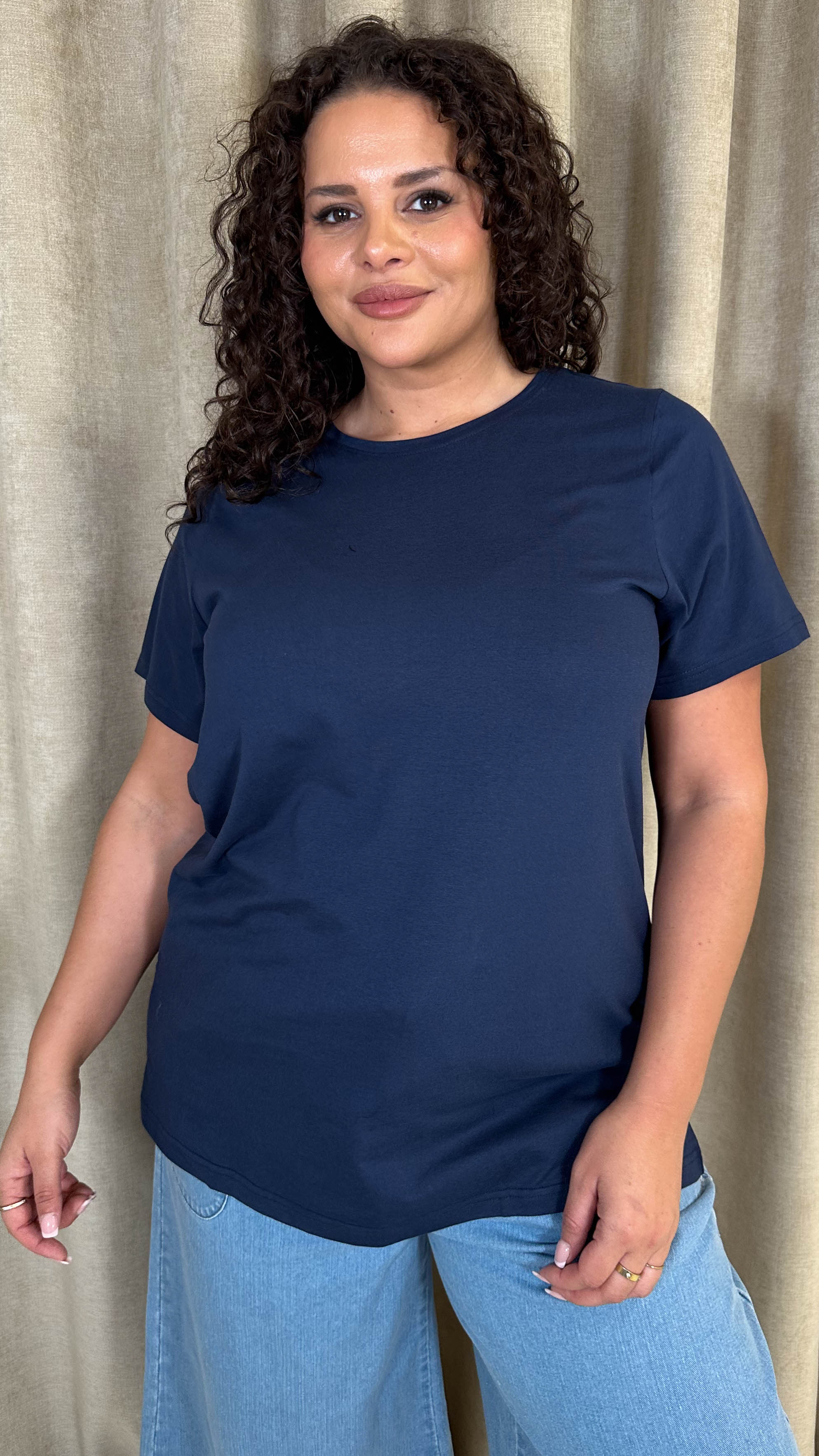 CurveWow Basic T-Shirt Navy - Image 7