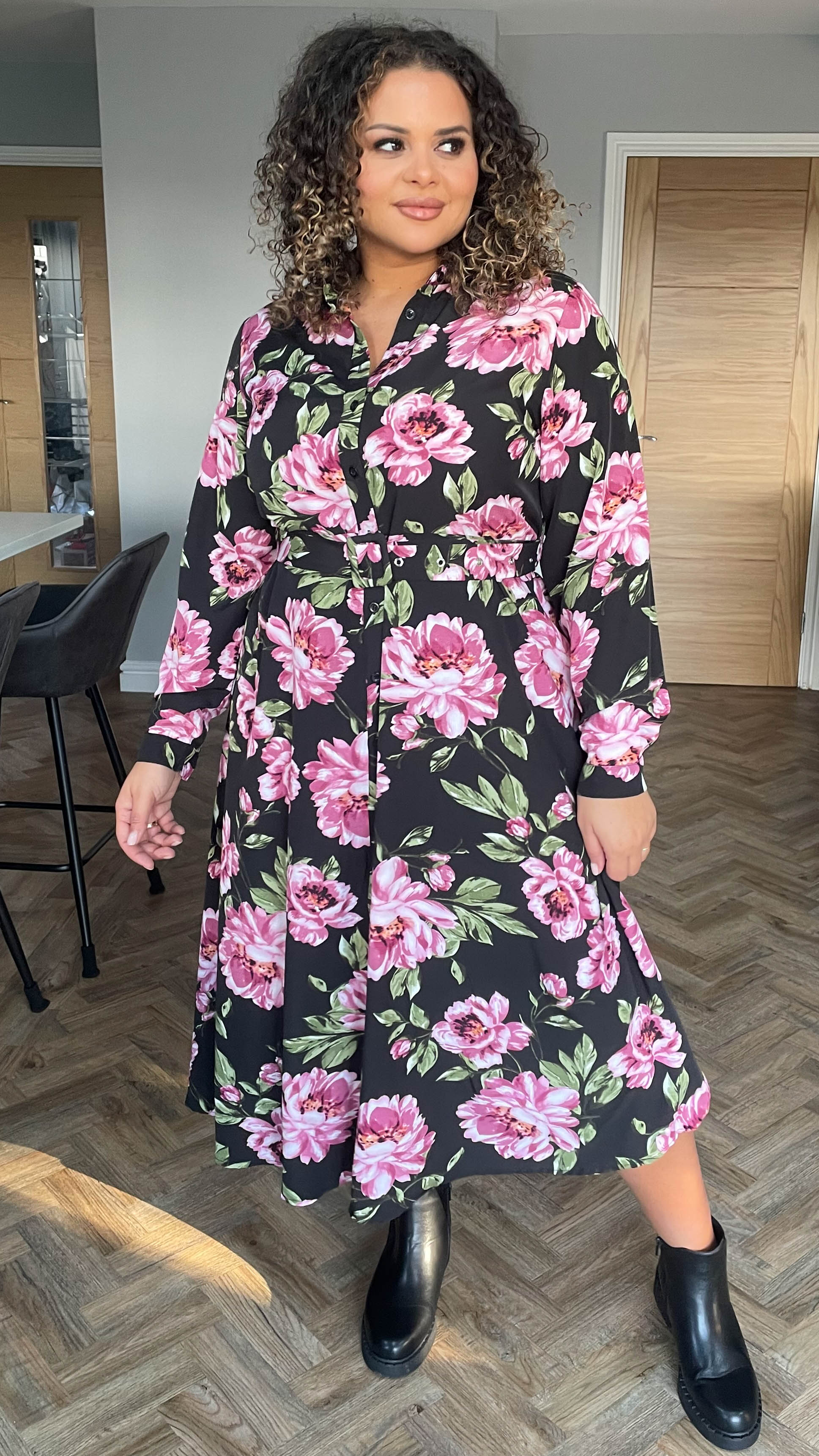 CurveWow Belted Shirt Dress Black Floral - Image 7