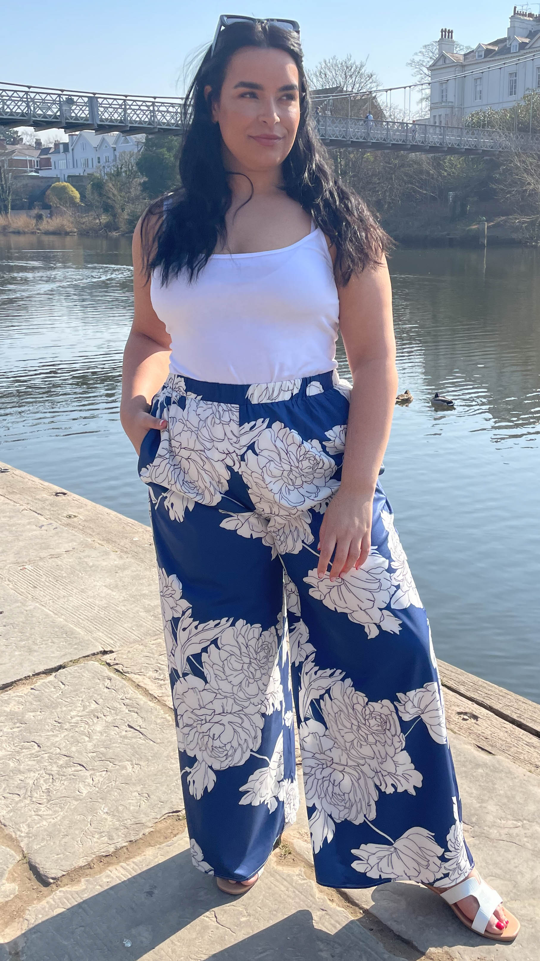 CurveWow Blue Floral Print Wide Leg Trousers - Image 4