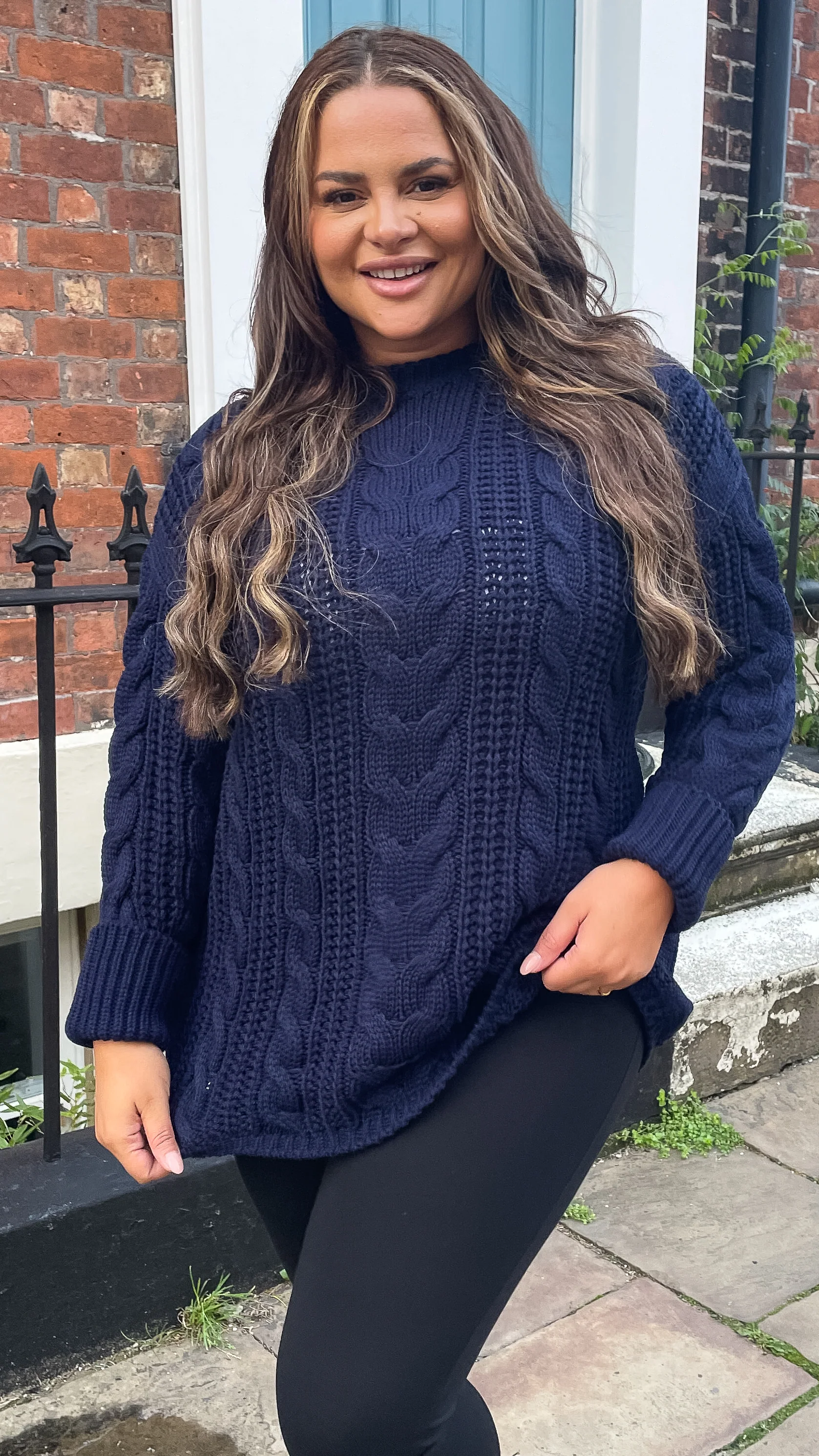 CurveWow Cable Knit Jumper Navy - Image 4