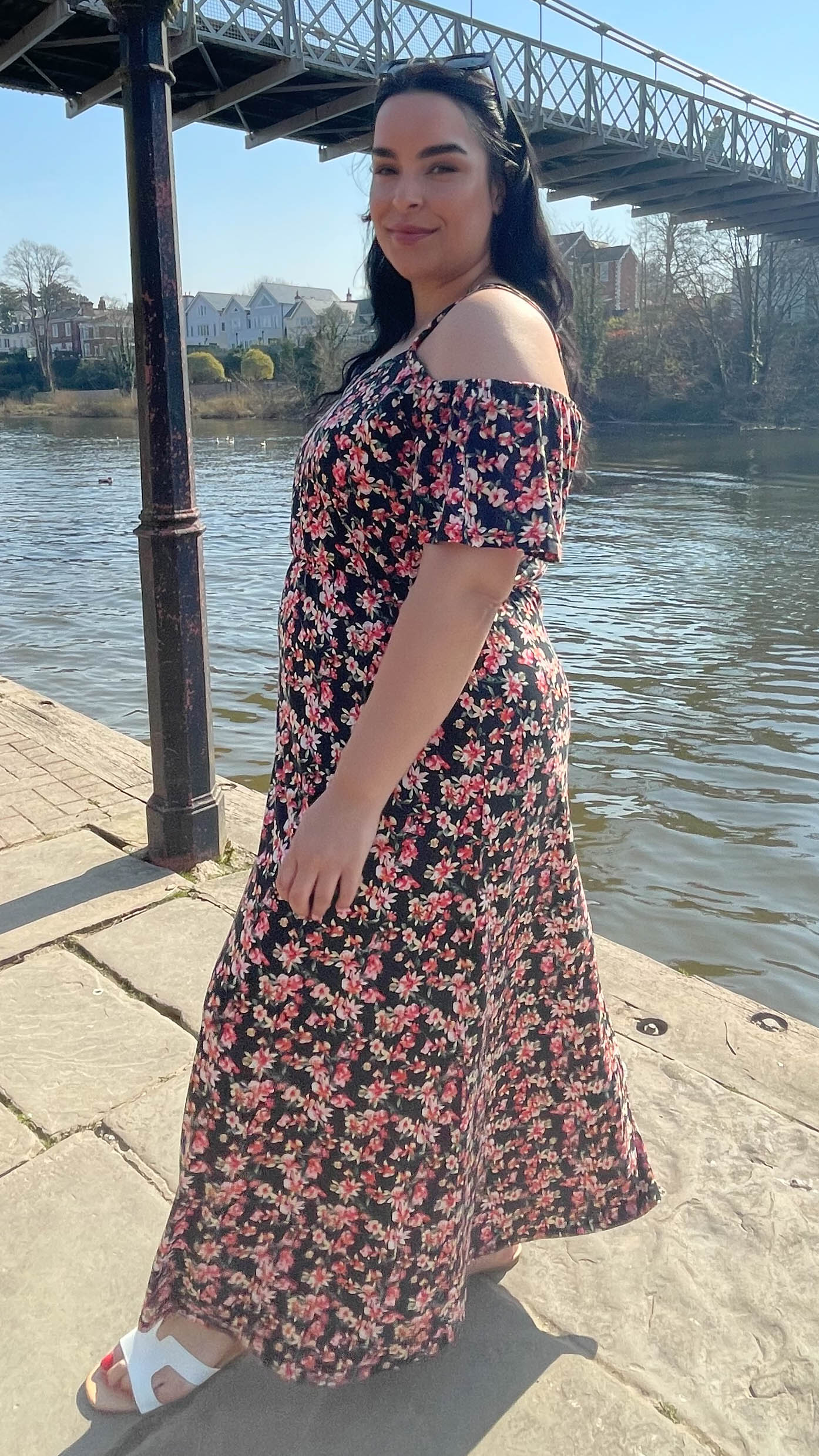 CurveWow Cold Shoulder Maxi Dress Black Floral - Image 2