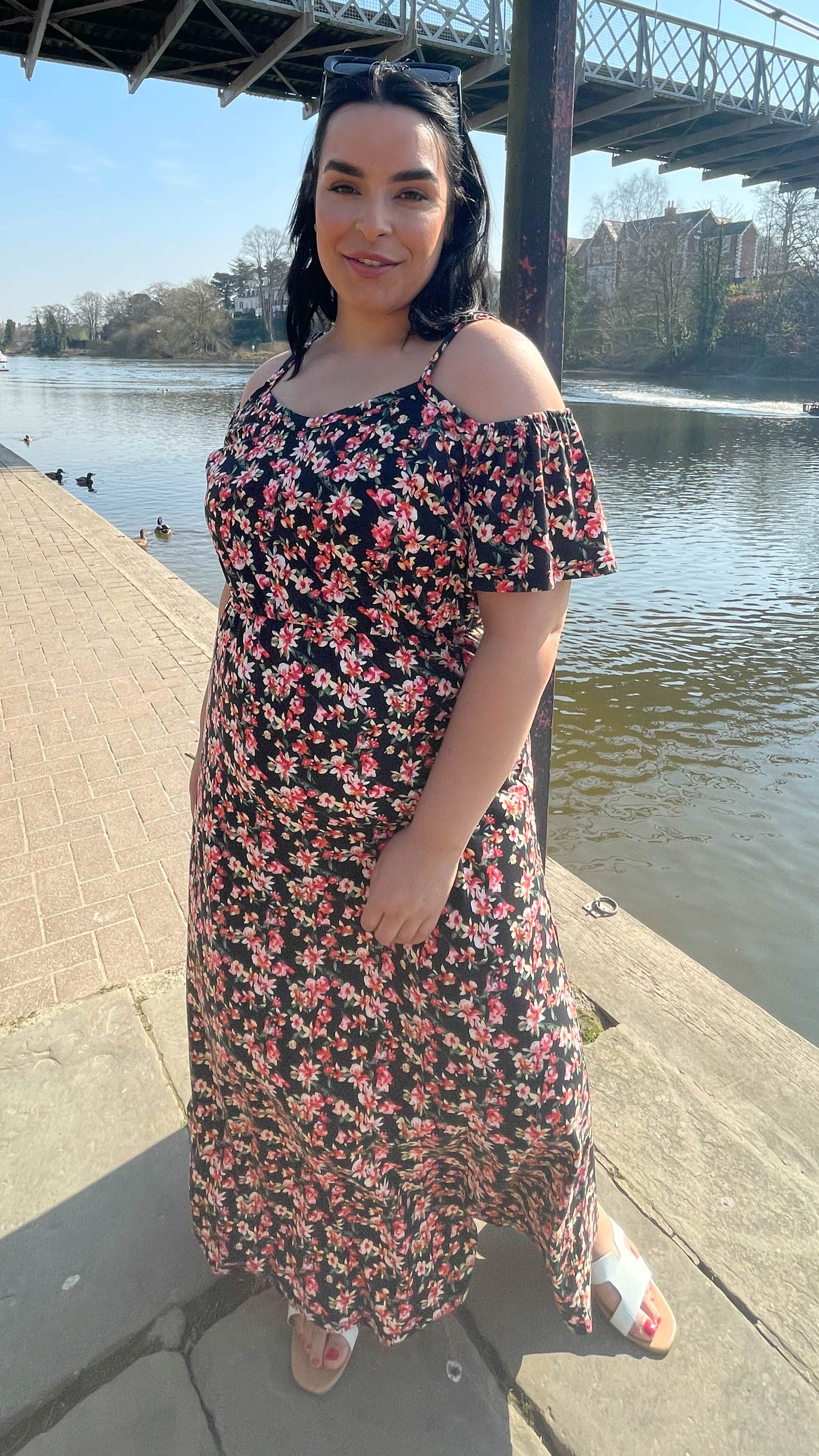 CurveWow Cold Shoulder Maxi Dress Black Floral - Image 4