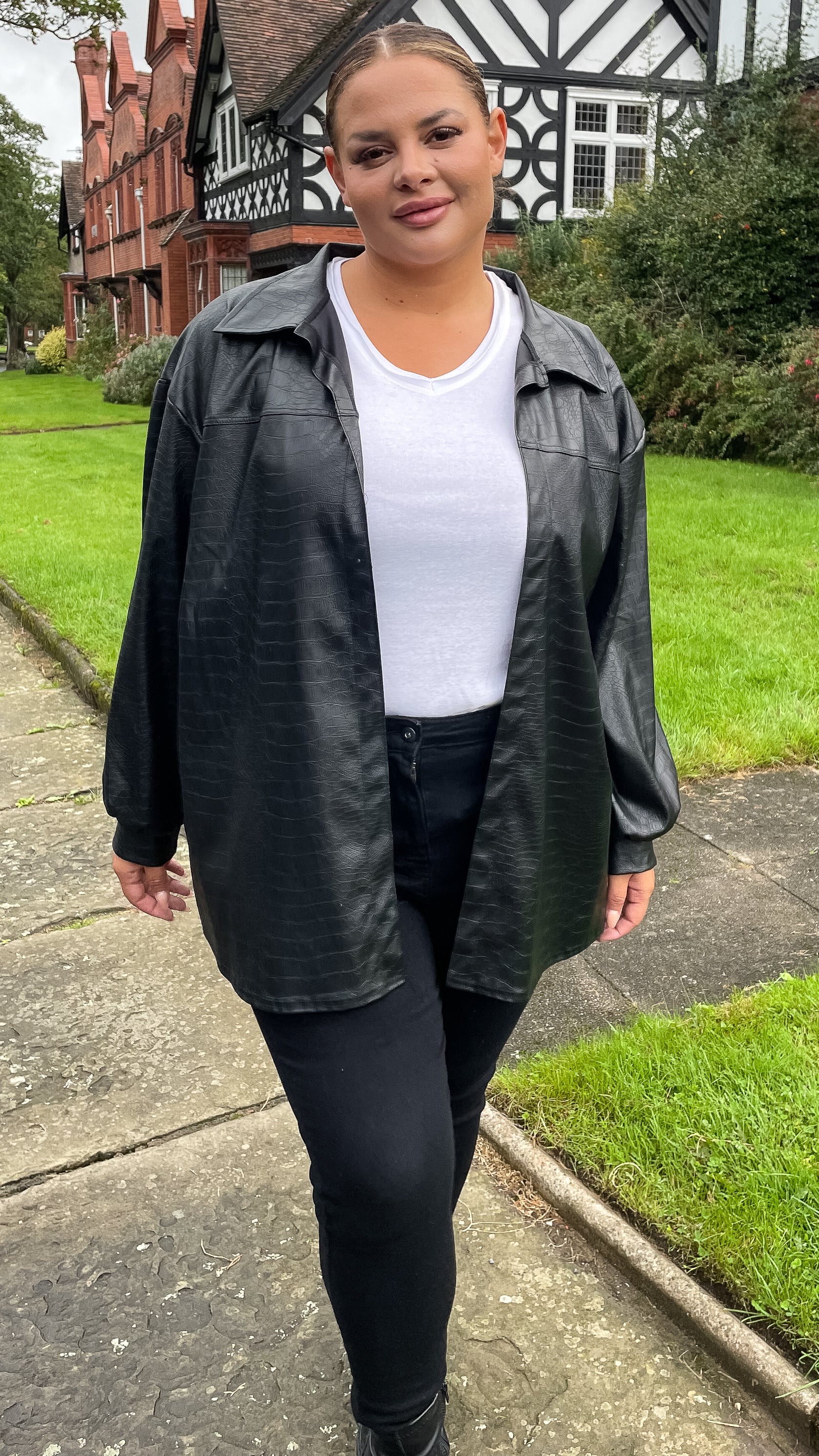 CurveWow Croc Shacket Black - Image 3