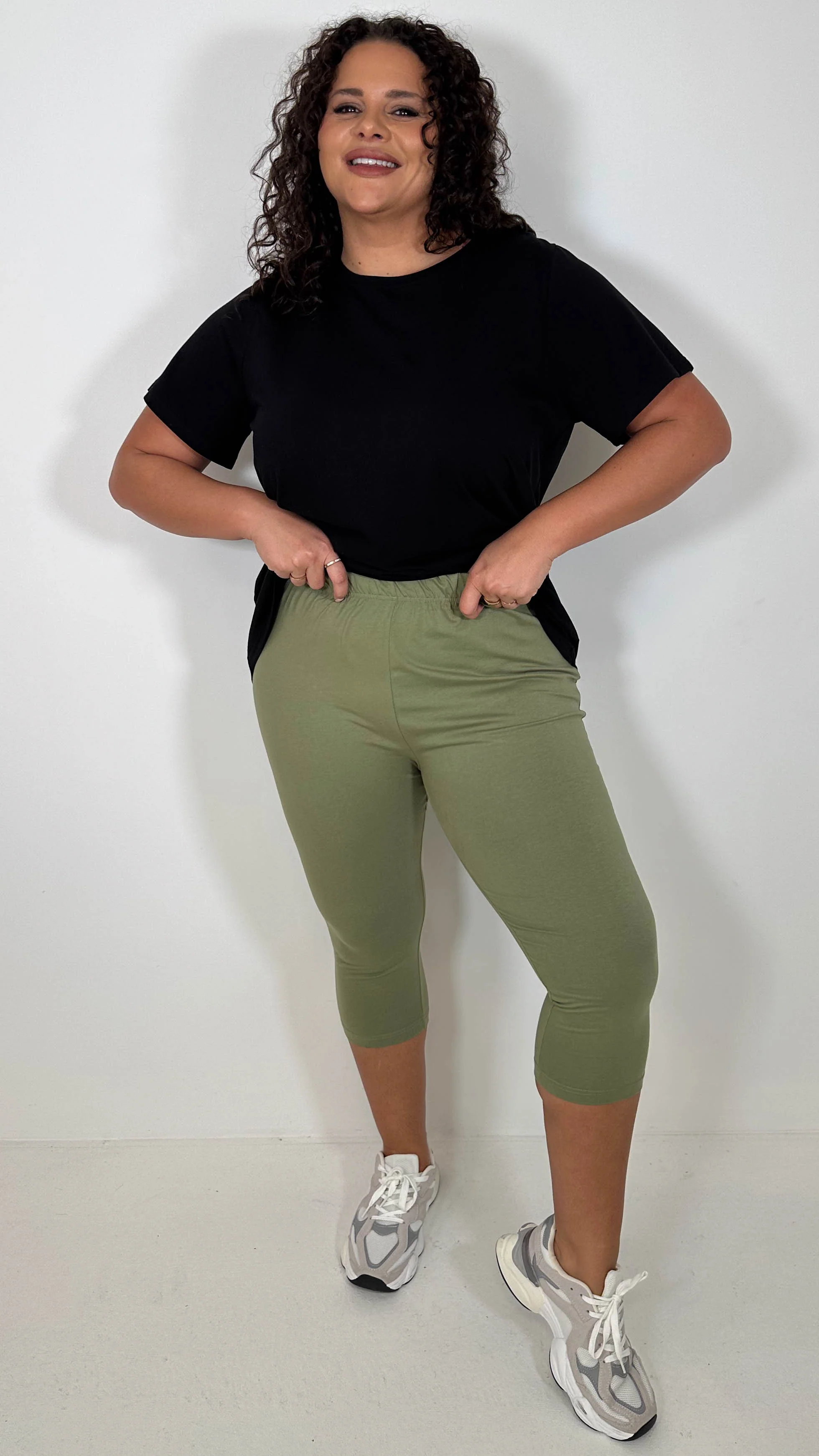 CurveWow Basic Cropped Leggings Khaki - Image 5