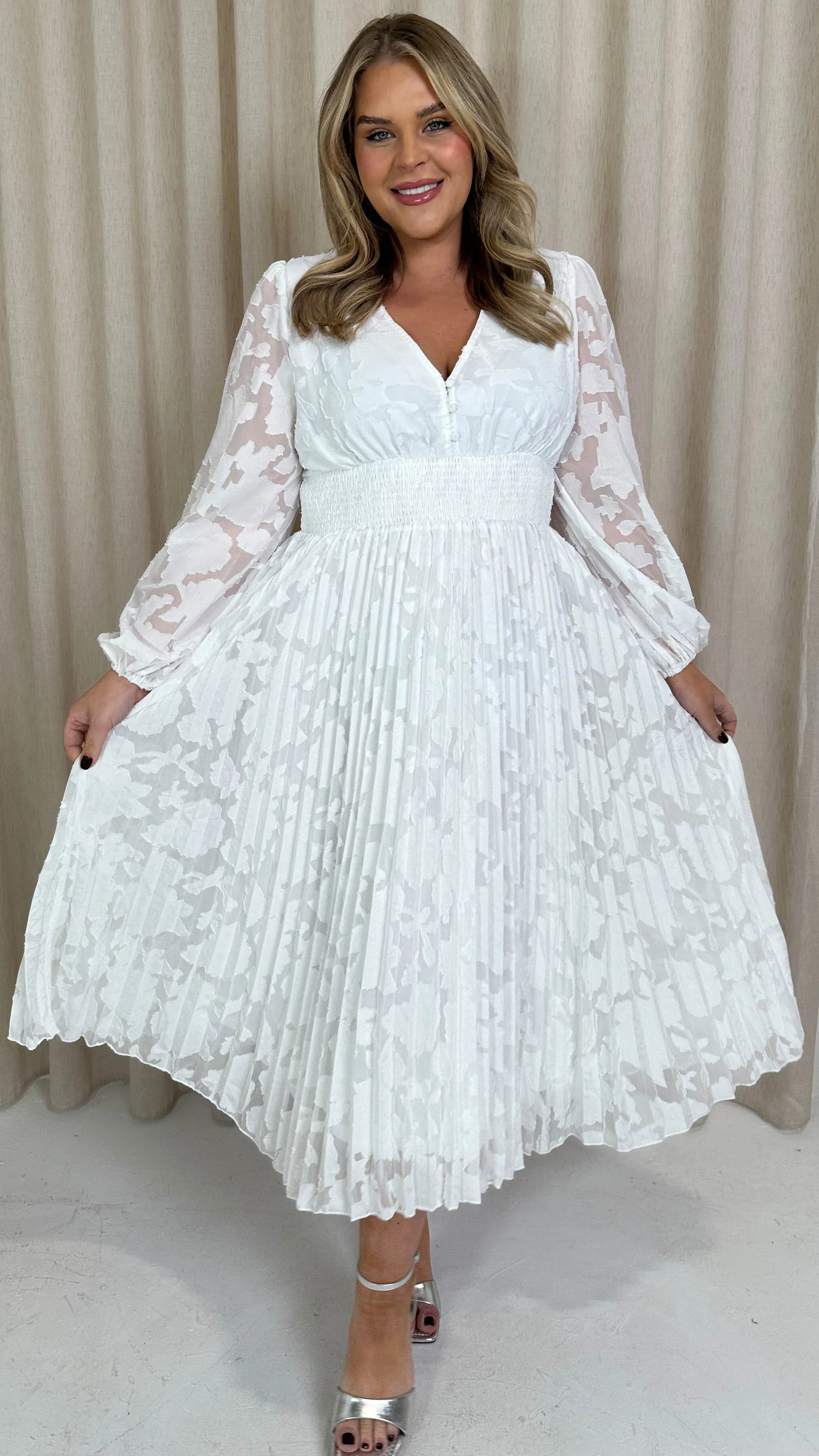 CurveWow Davore V-Neck Pleated Dress White - Image 5
