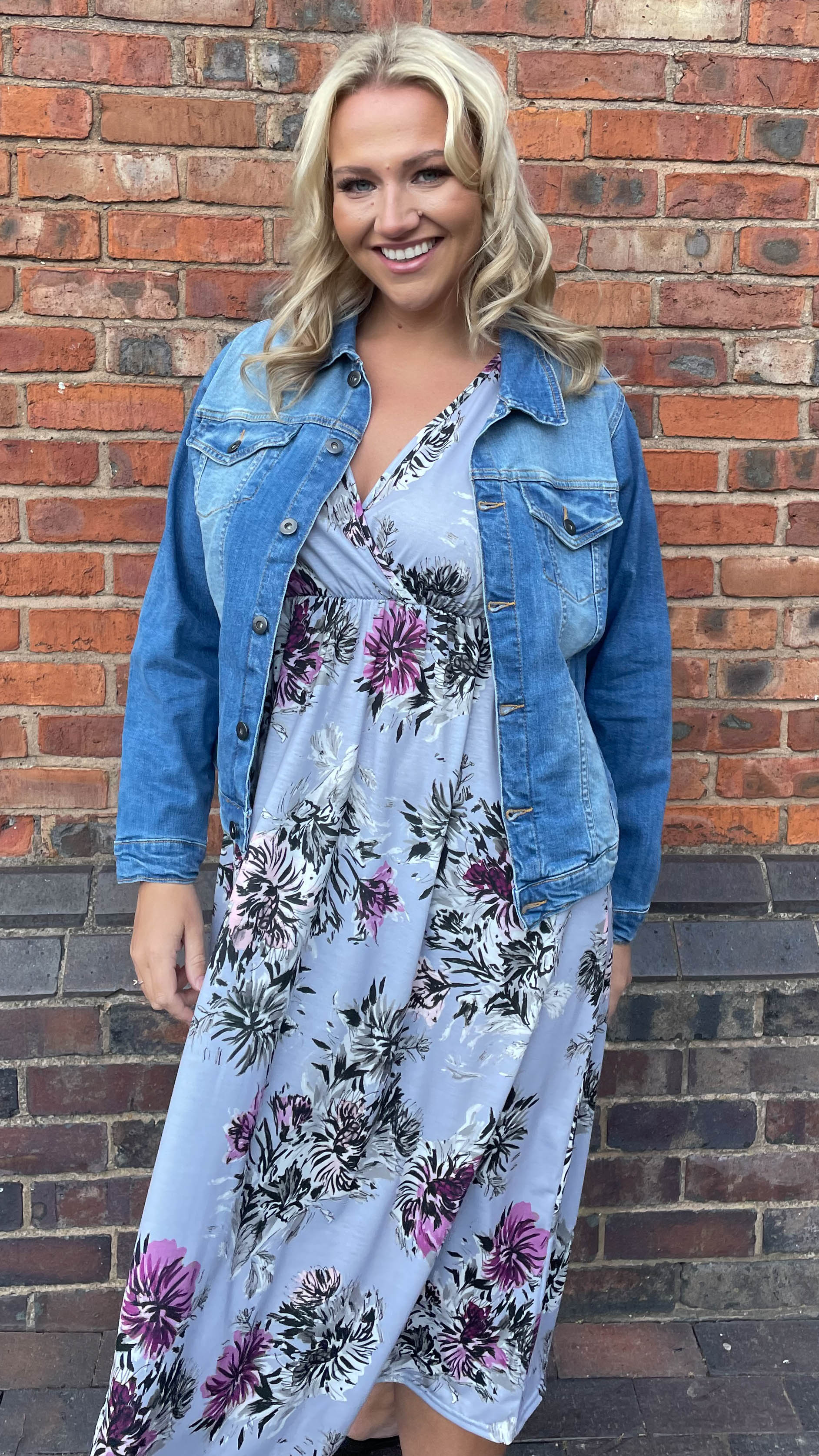 CurveWow Denim Jacket Light Wash - Image 6