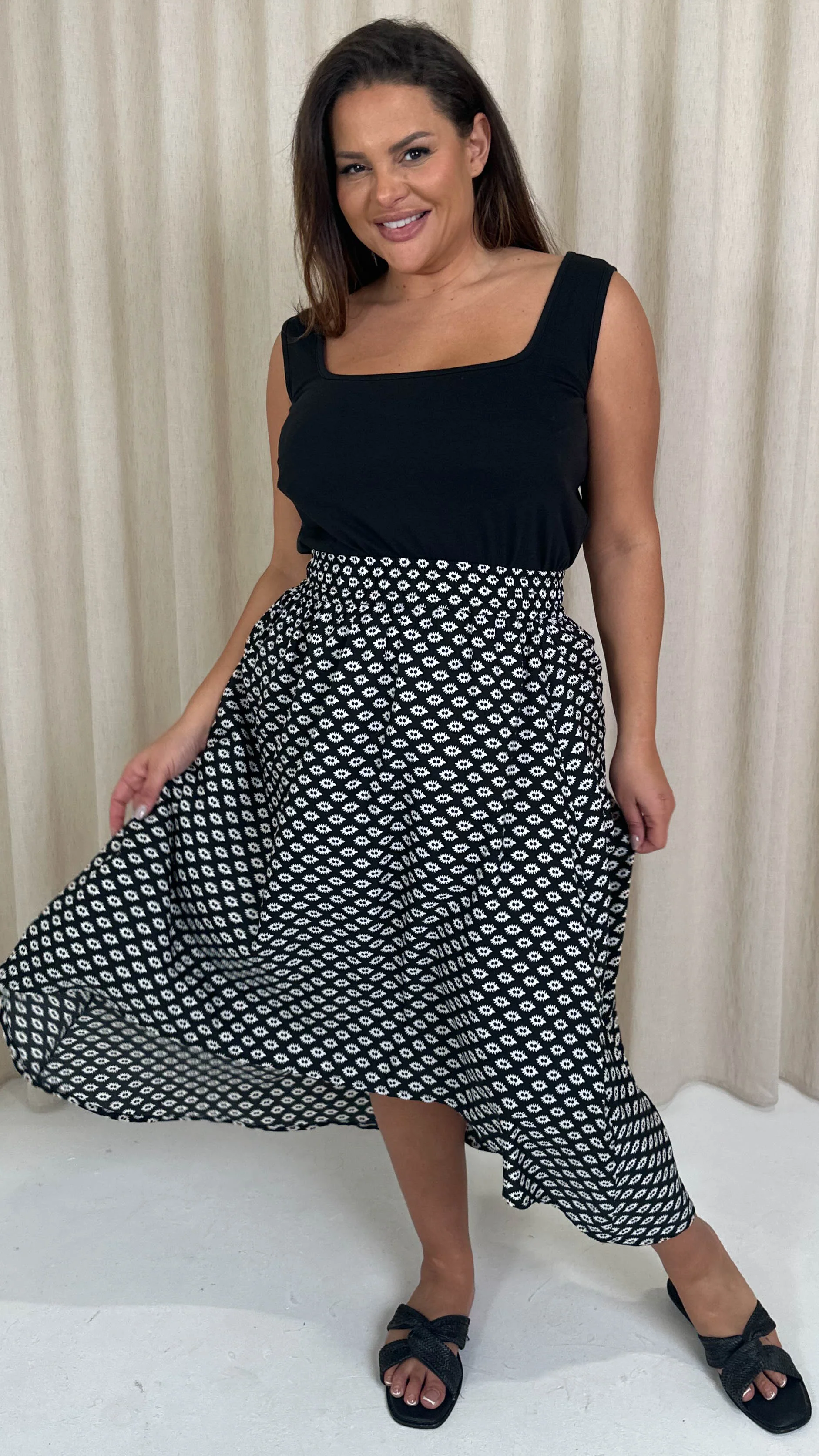 CurveWow Dipped Hem Midi Skirt Mono Geo - Image 5