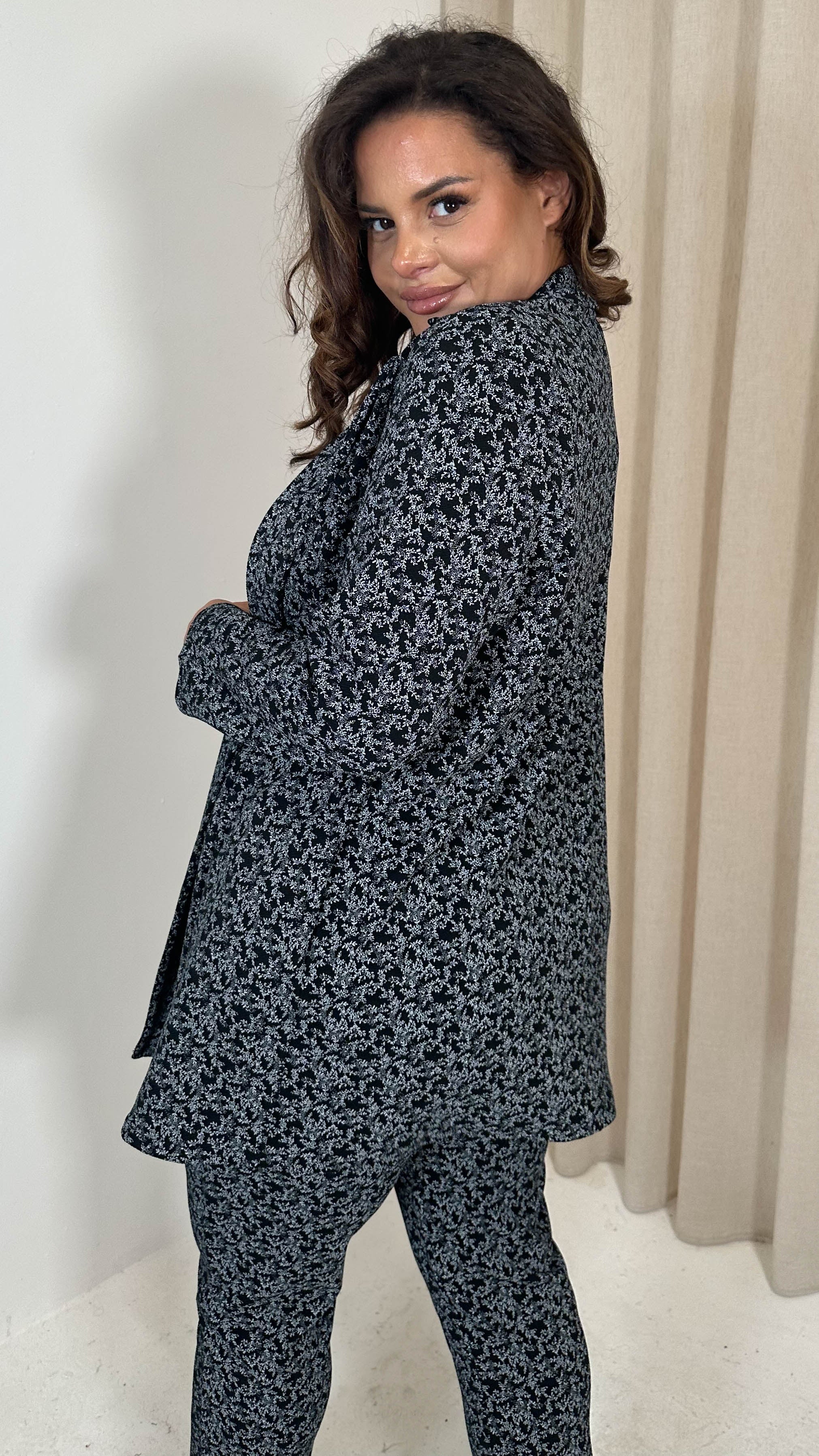 CurveWow Ditsy Print Blazer Mono Ditsy - Image 7
