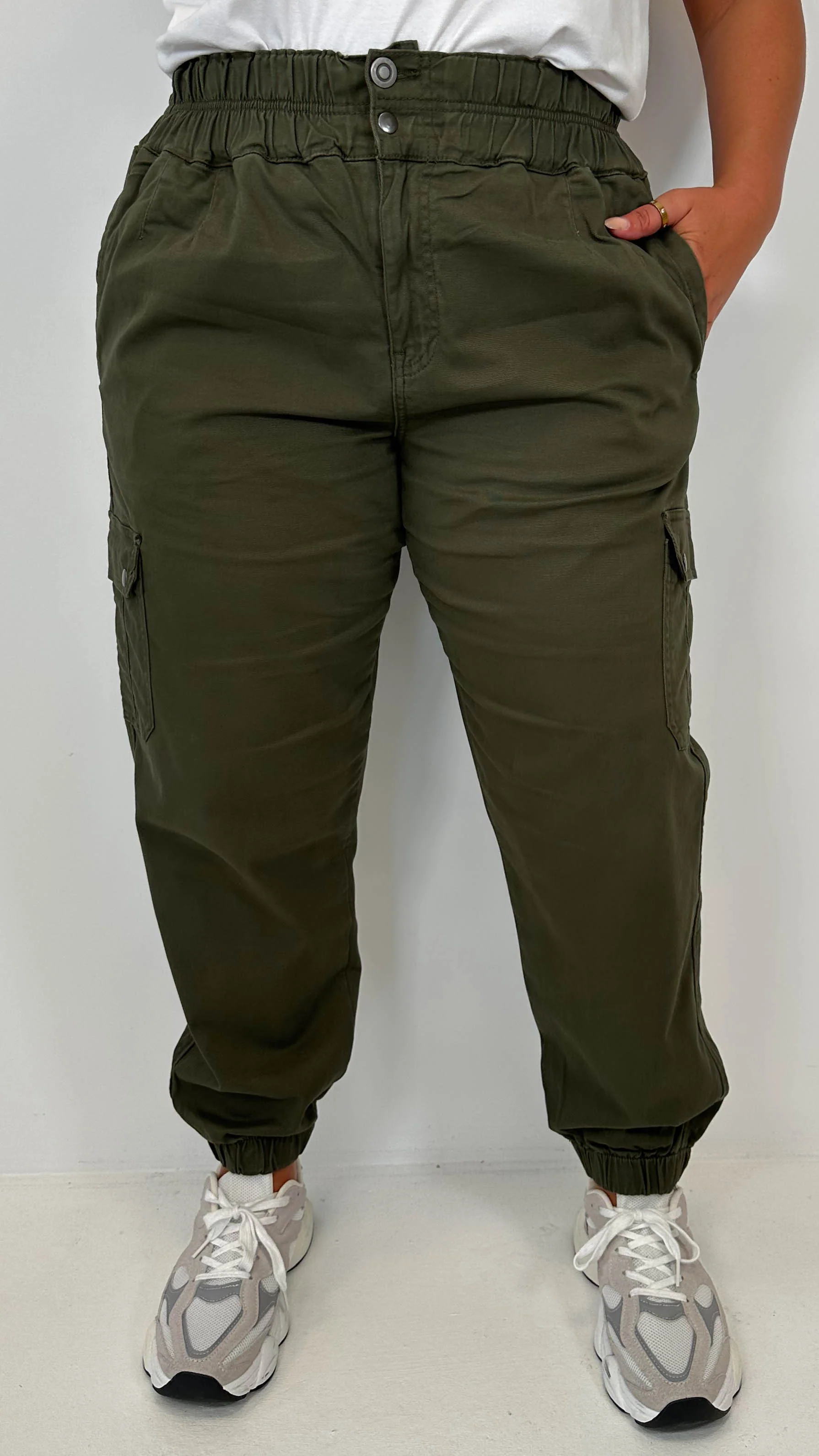 CurveWow Cargo Trouser Khaki - Image 3