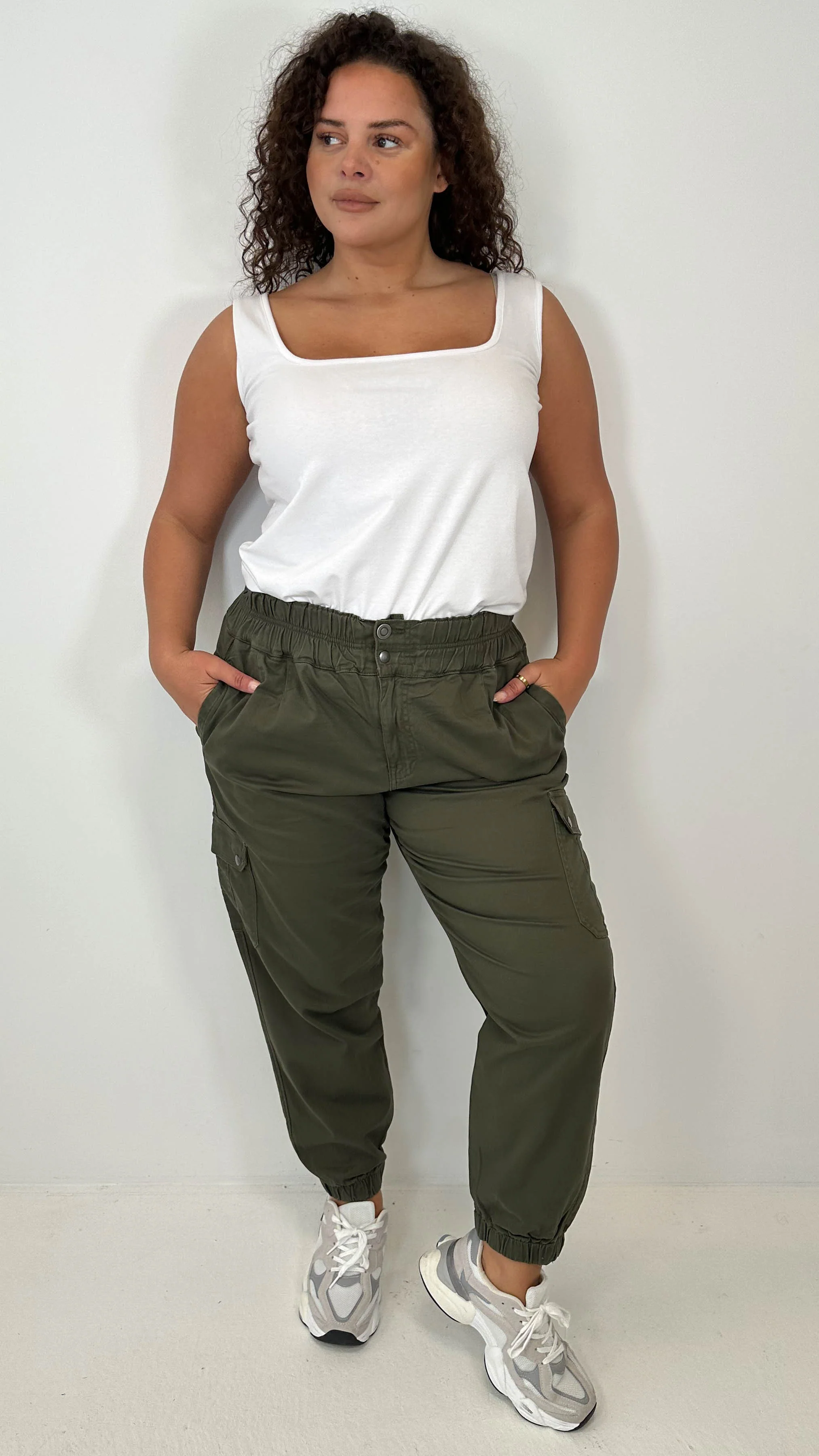 CurveWow Cargo Trouser Khaki - Image 5