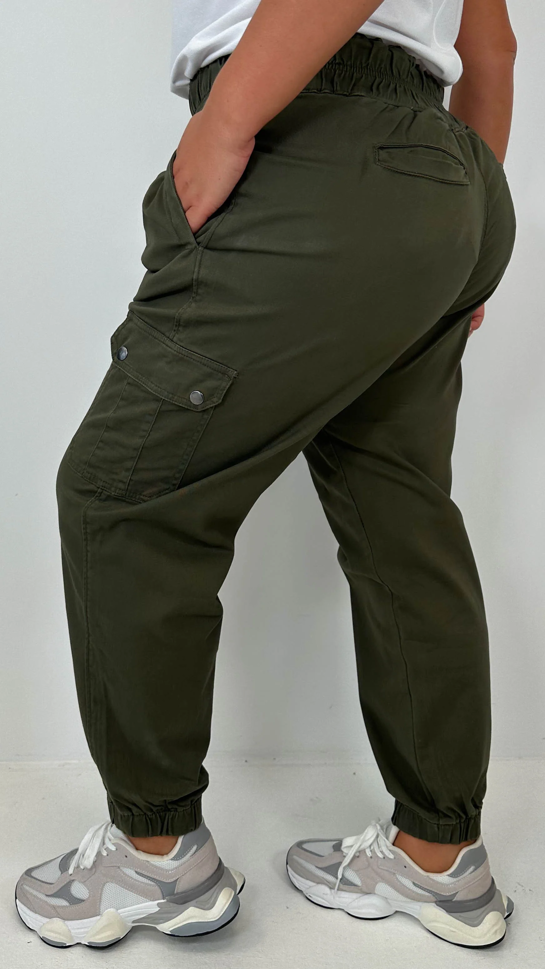 CurveWow Cargo Trouser Khaki - Image 8