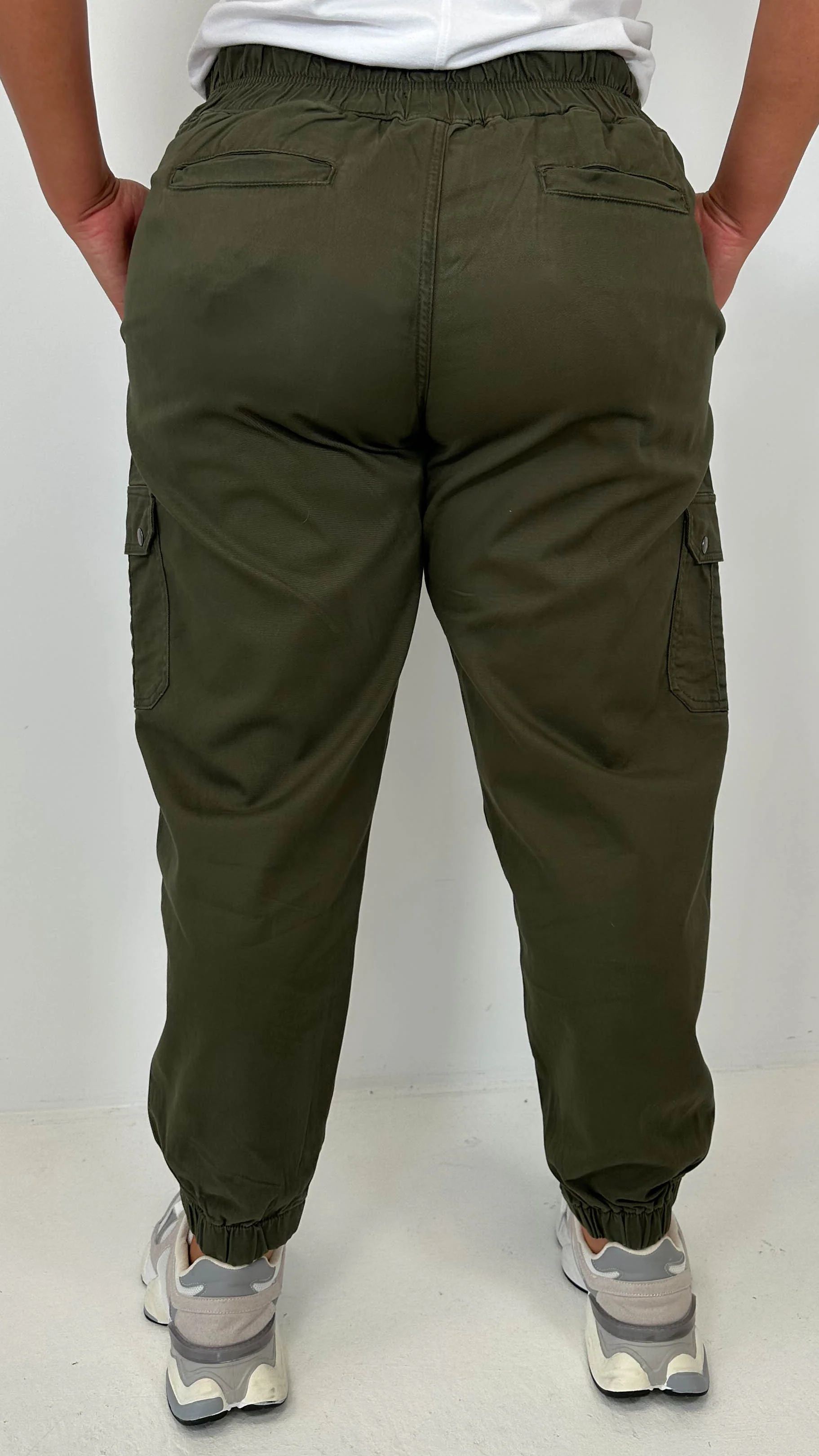 CurveWow Cargo Trouser Khaki - Image 9