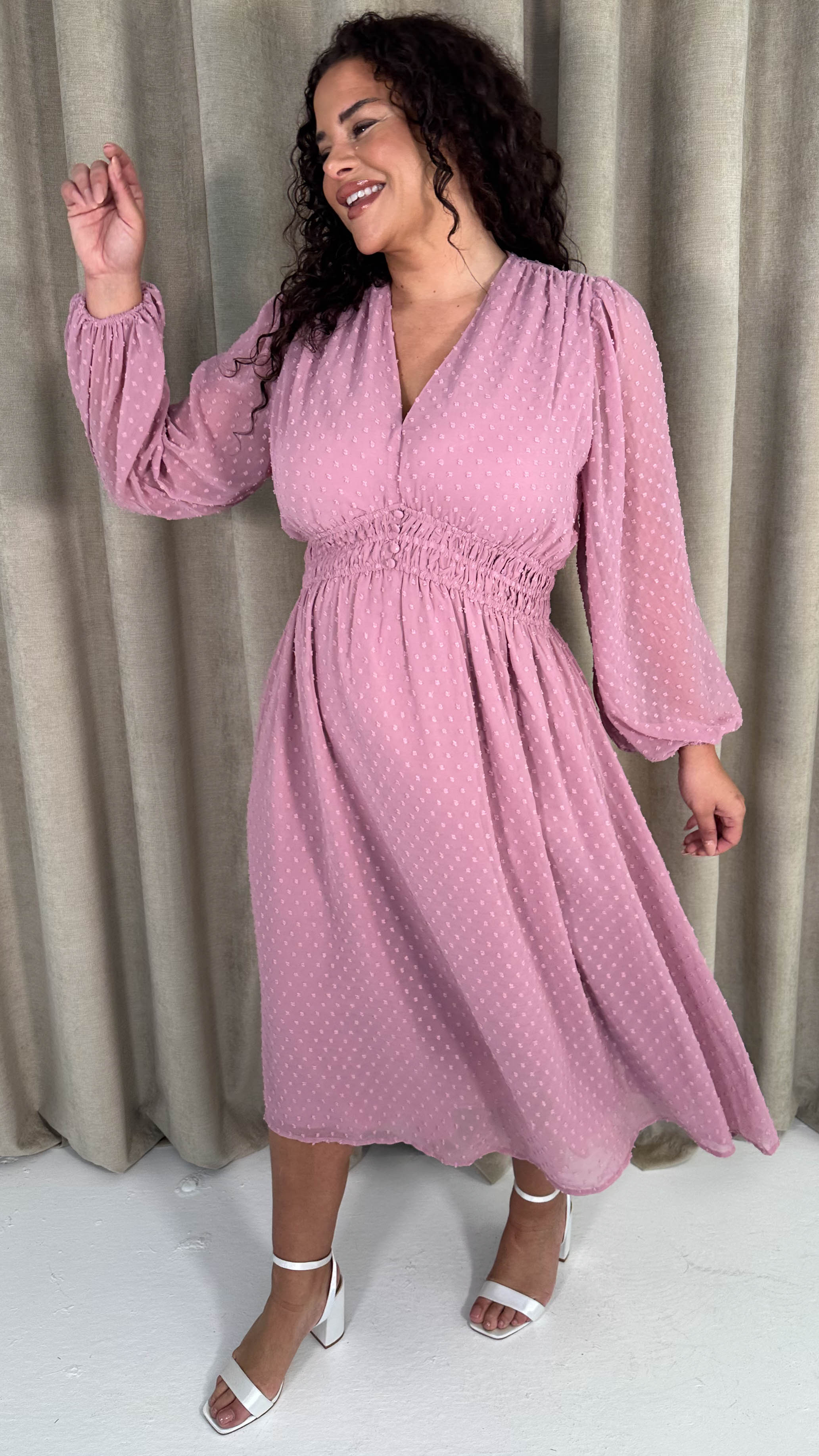 CurveWow Dobby Shirred Bodice Midi Dress Pink - Image 8