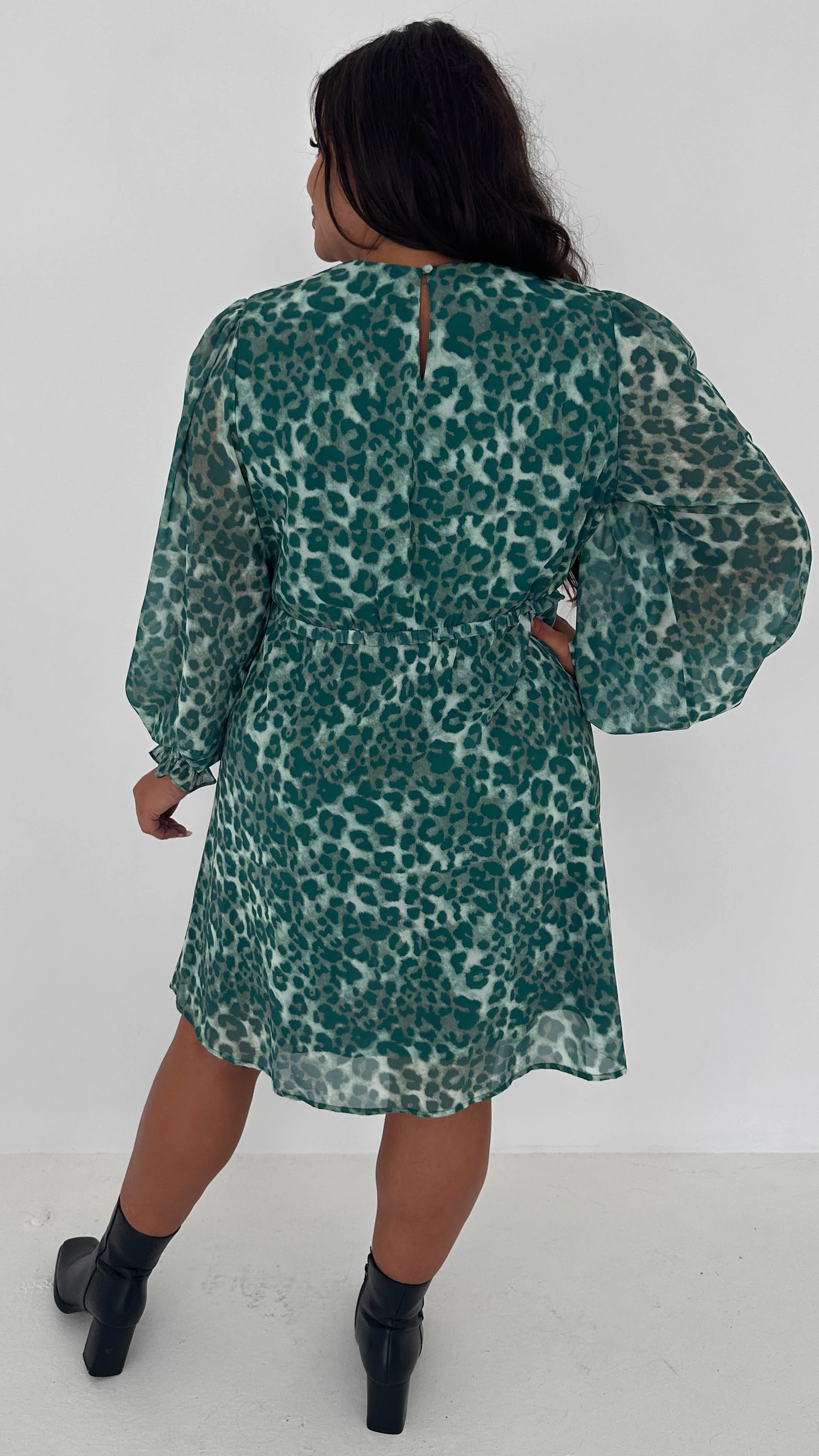 CurveWow Drop Waist Mini Dress Green Leopard - Image 9