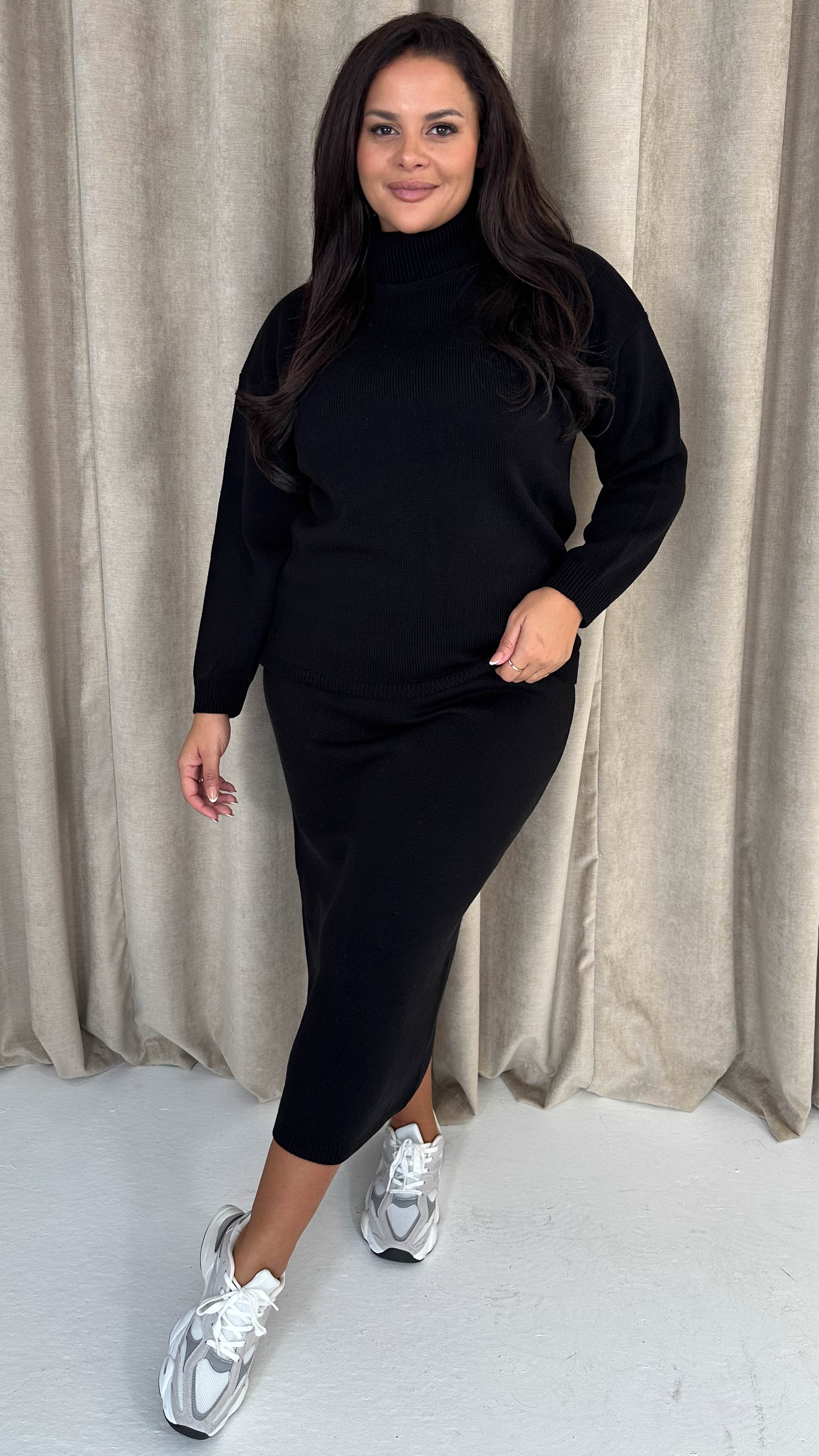 CurveWow Knitted Midi Skirt & Jumper Co-Ord Black - Image 3
