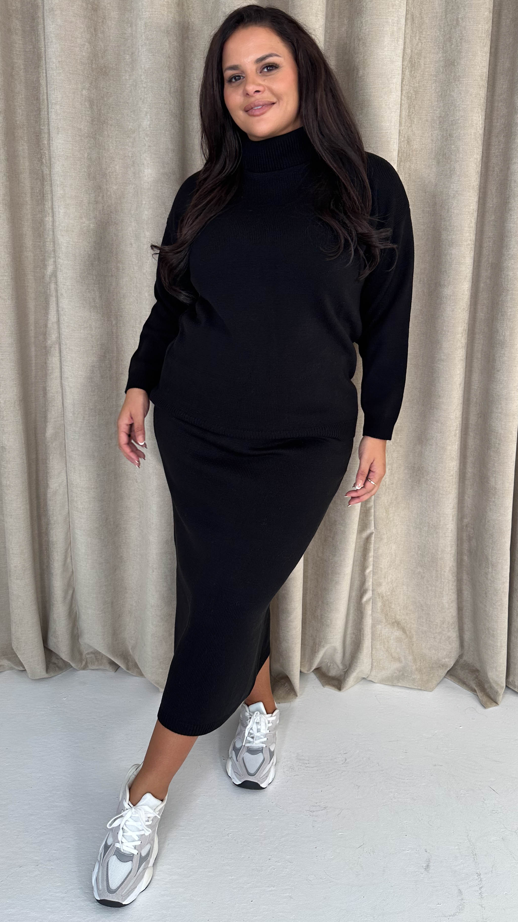 CurveWow Knitted Midi Skirt & Jumper Co-Ord Black - Image 4