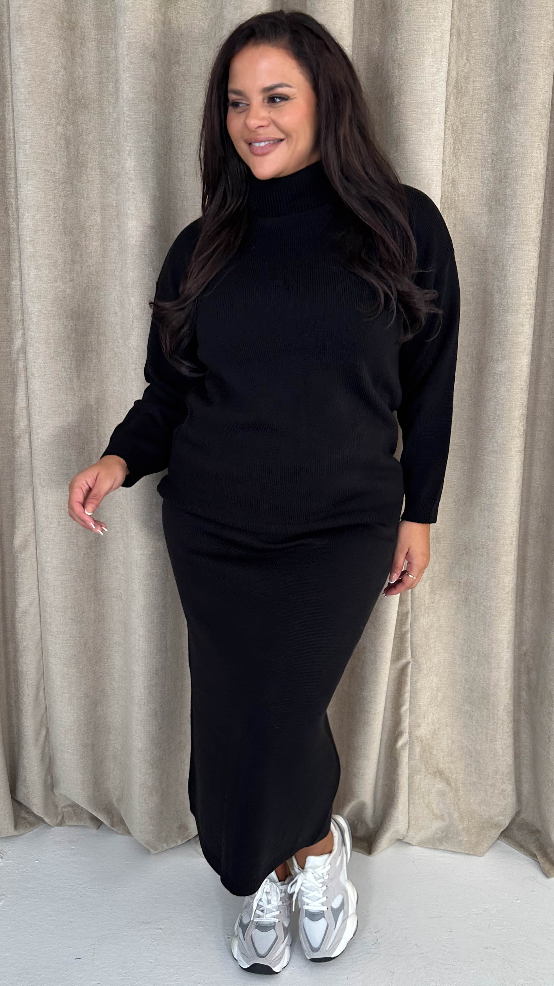 CurveWow Knitted Midi Skirt & Jumper Co-Ord Black - Image 5
