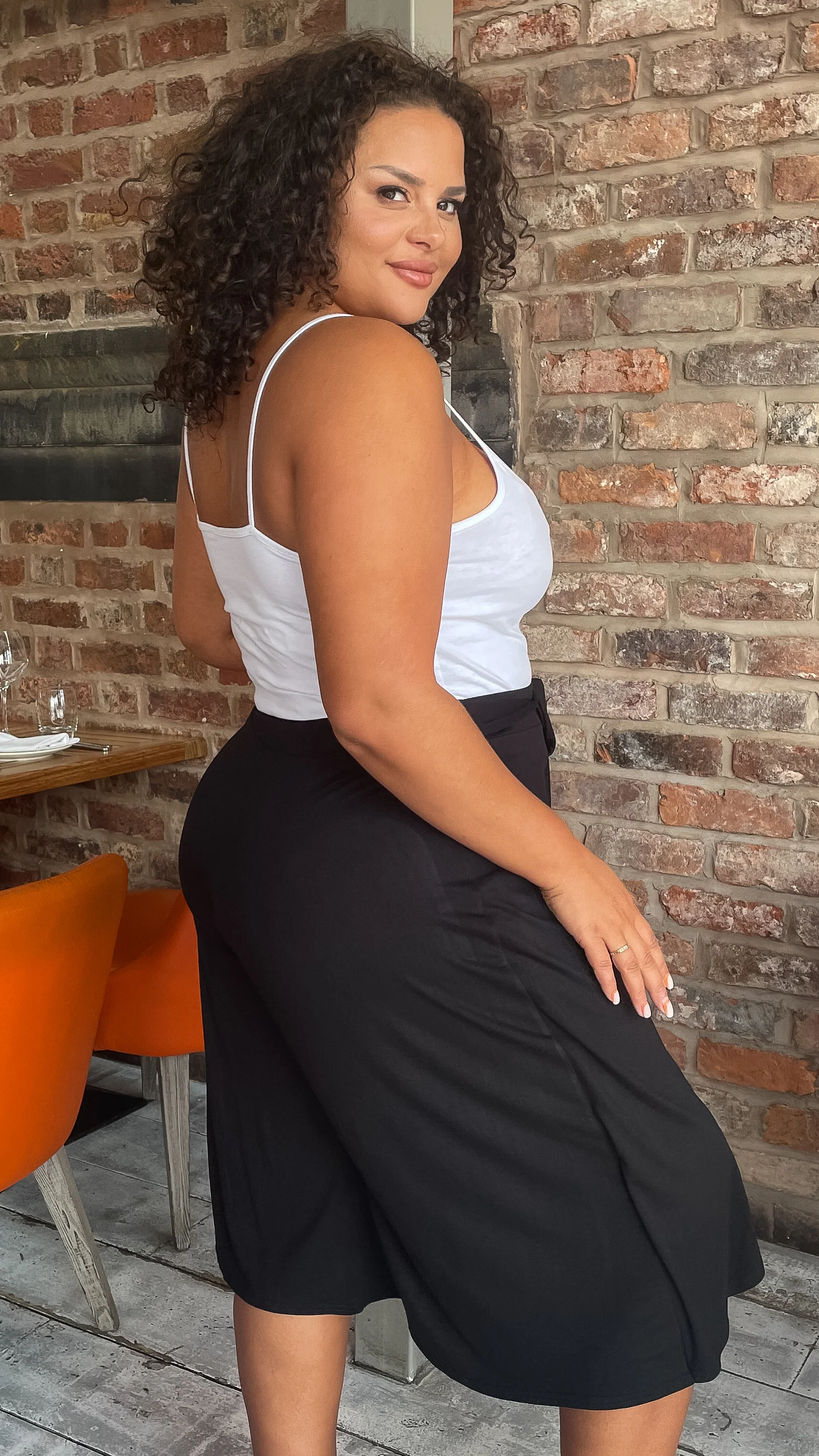 CurveWow Flippy Tie Waist Culottes Black - Image 7