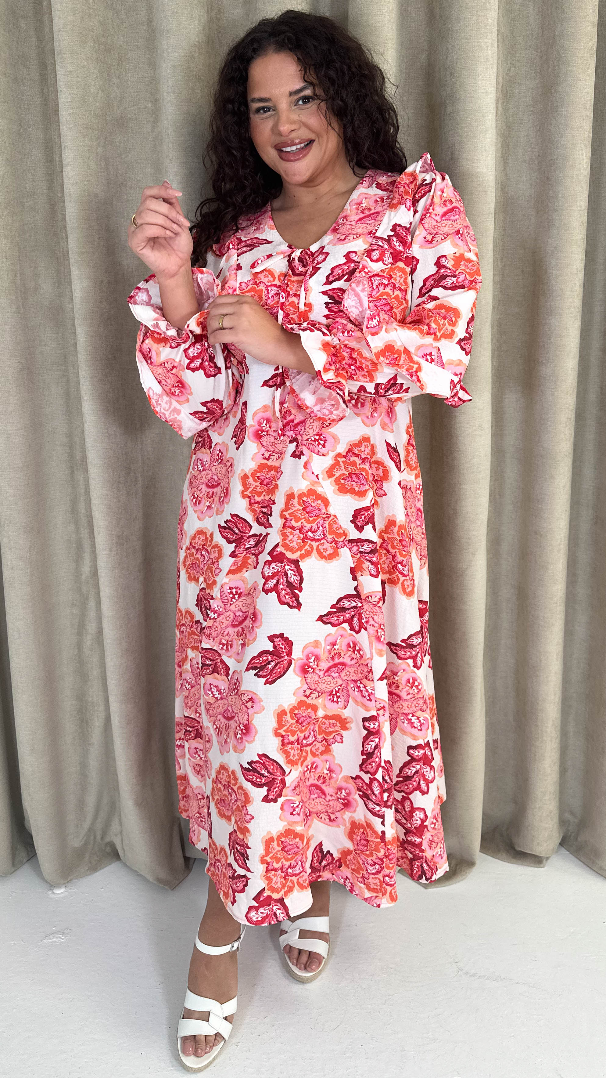 CurveWow Frill Sleeve Maxi Dress Cream & Red Floral - Image 4