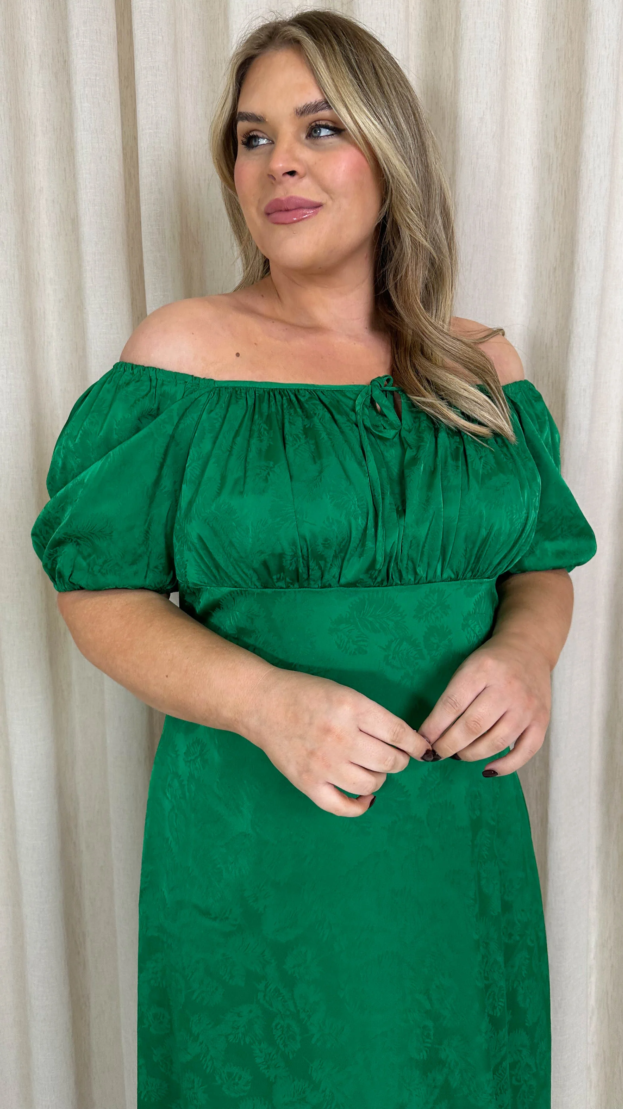CurveWow Keyhole Palm Satin Dress Green - Image 2