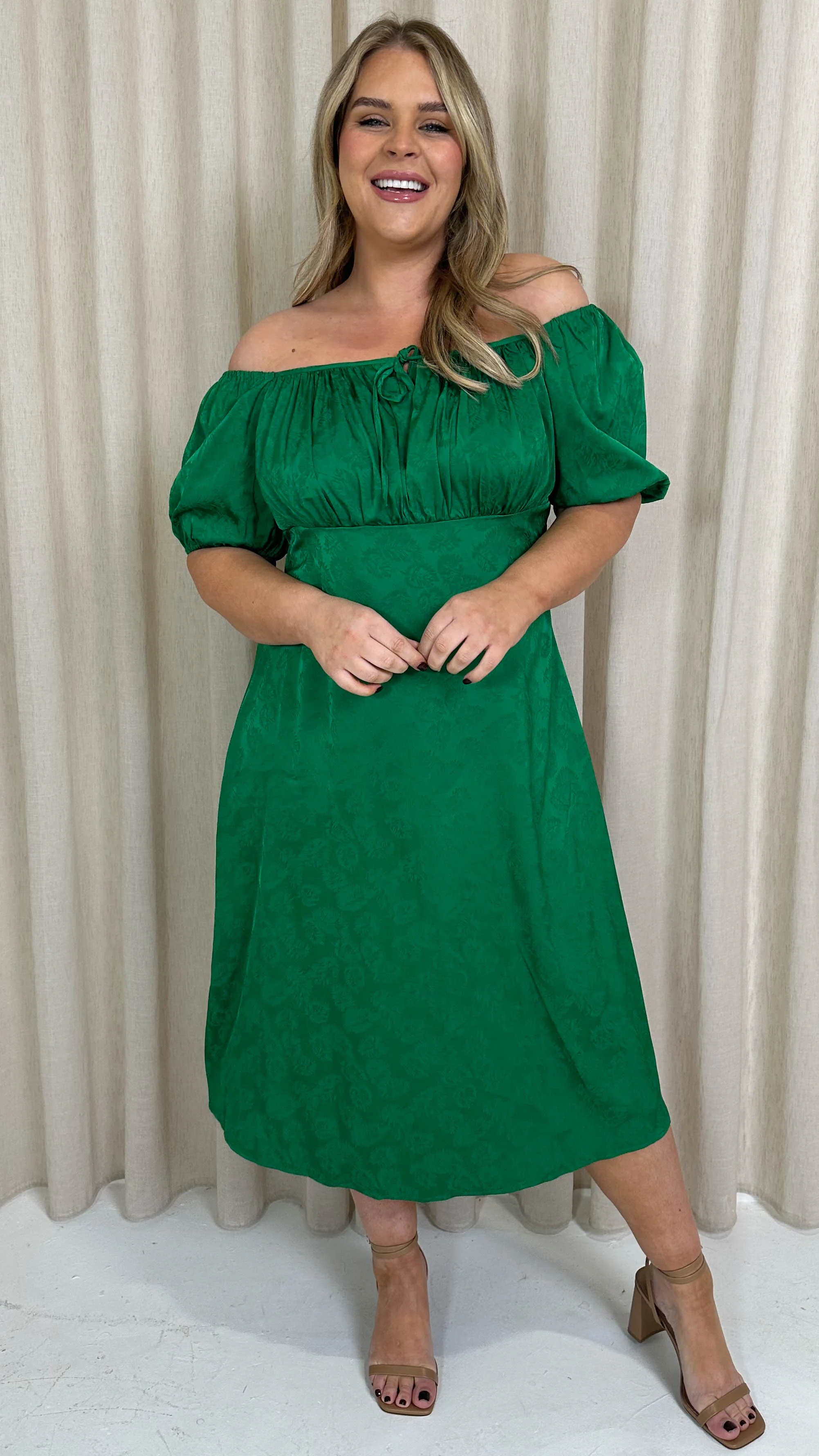 CurveWow Keyhole Palm Satin Dress Green - Image 3