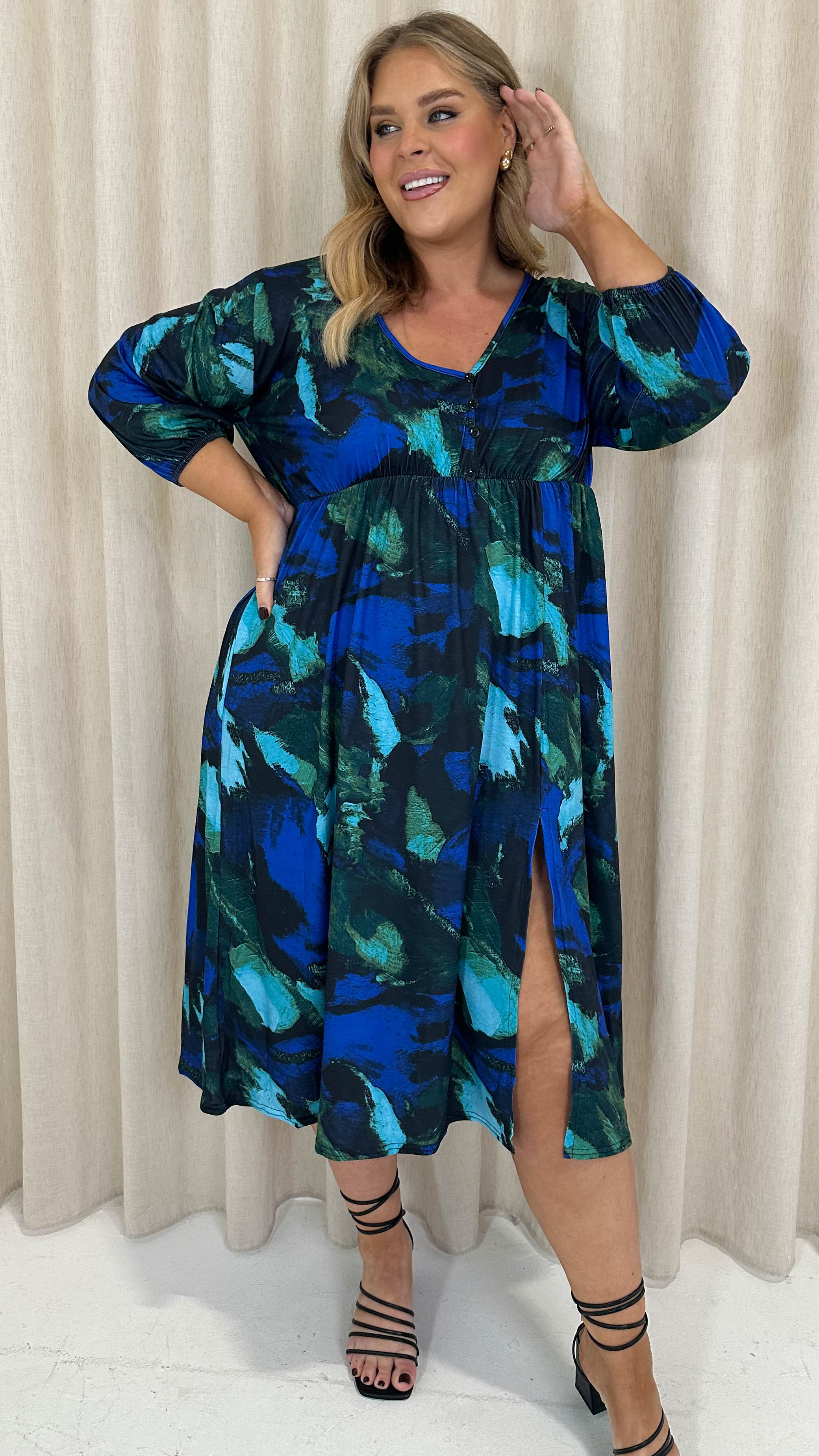 CurveWow Button Front Midi Dress Blue Brush Stroke - Image 6