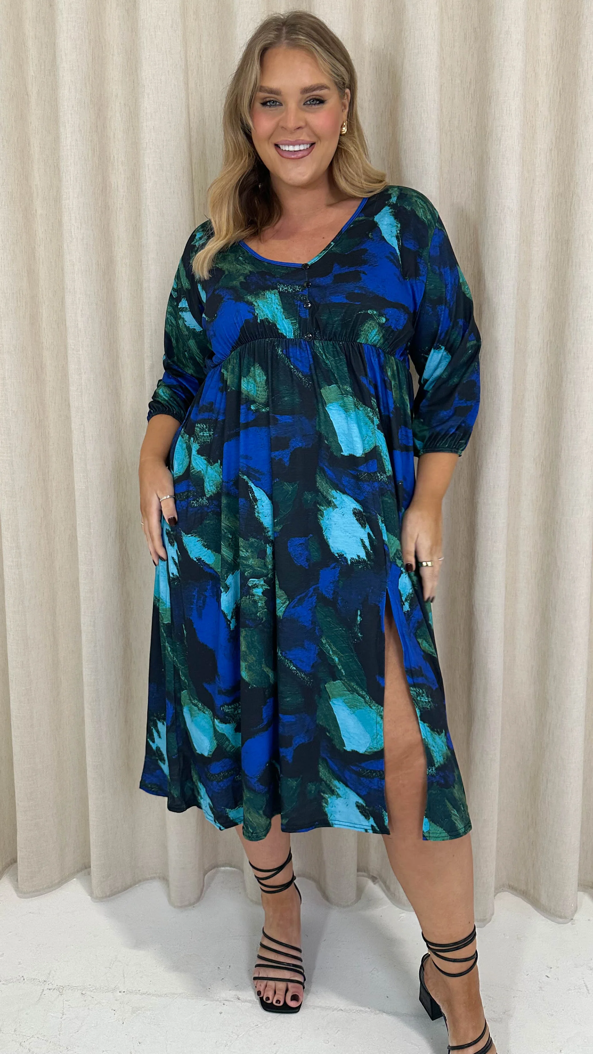 CurveWow Button Front Midi Dress Blue Brush Stroke - Image 7