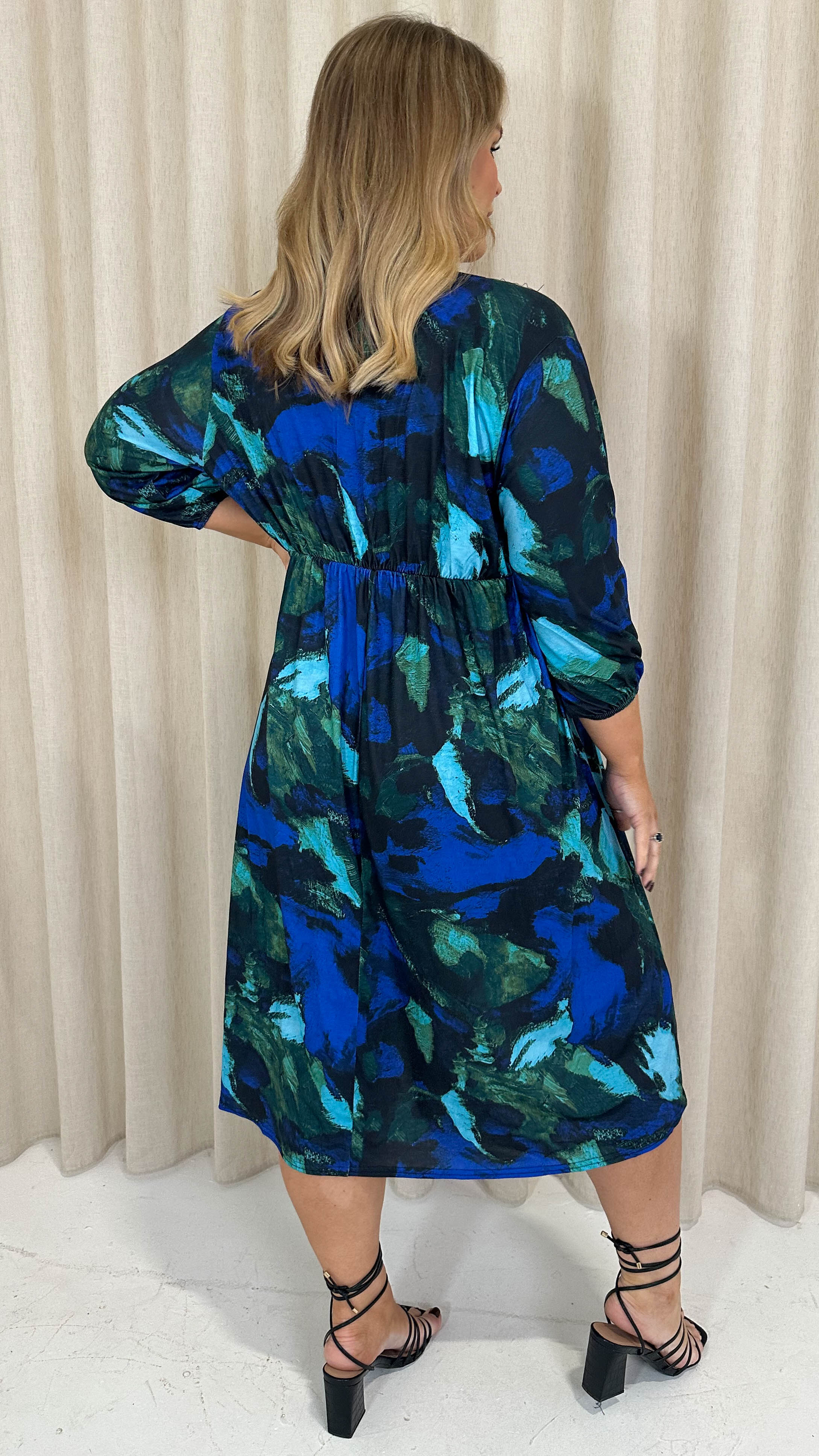 CurveWow Button Front Midi Dress Blue Brush Stroke - Image 8