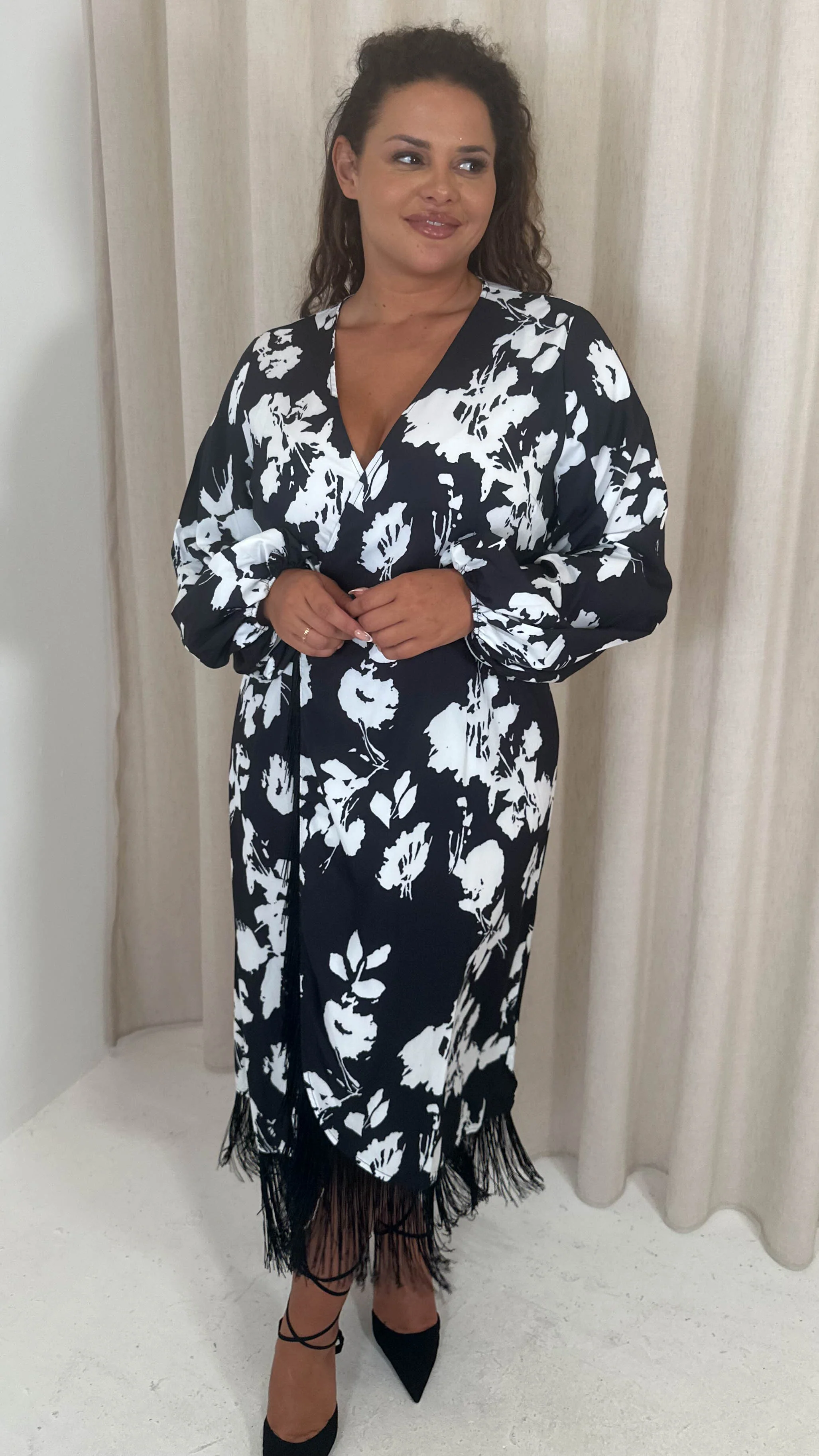 CurveWow Wrap Fringe Hem Dress Mono Floral - Image 3