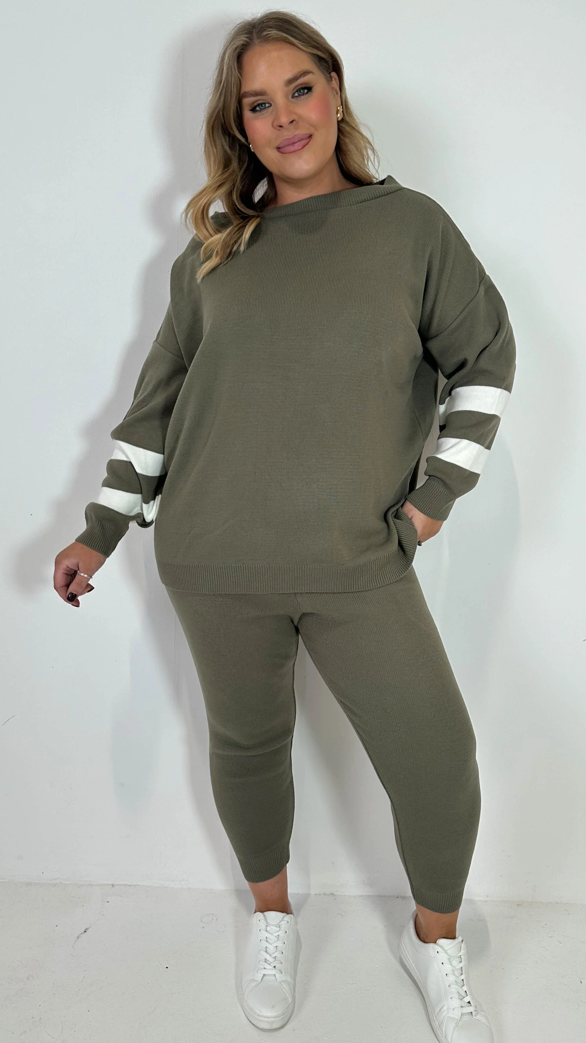 CurveWow Knitted Co-Ord Khaki - Image 5