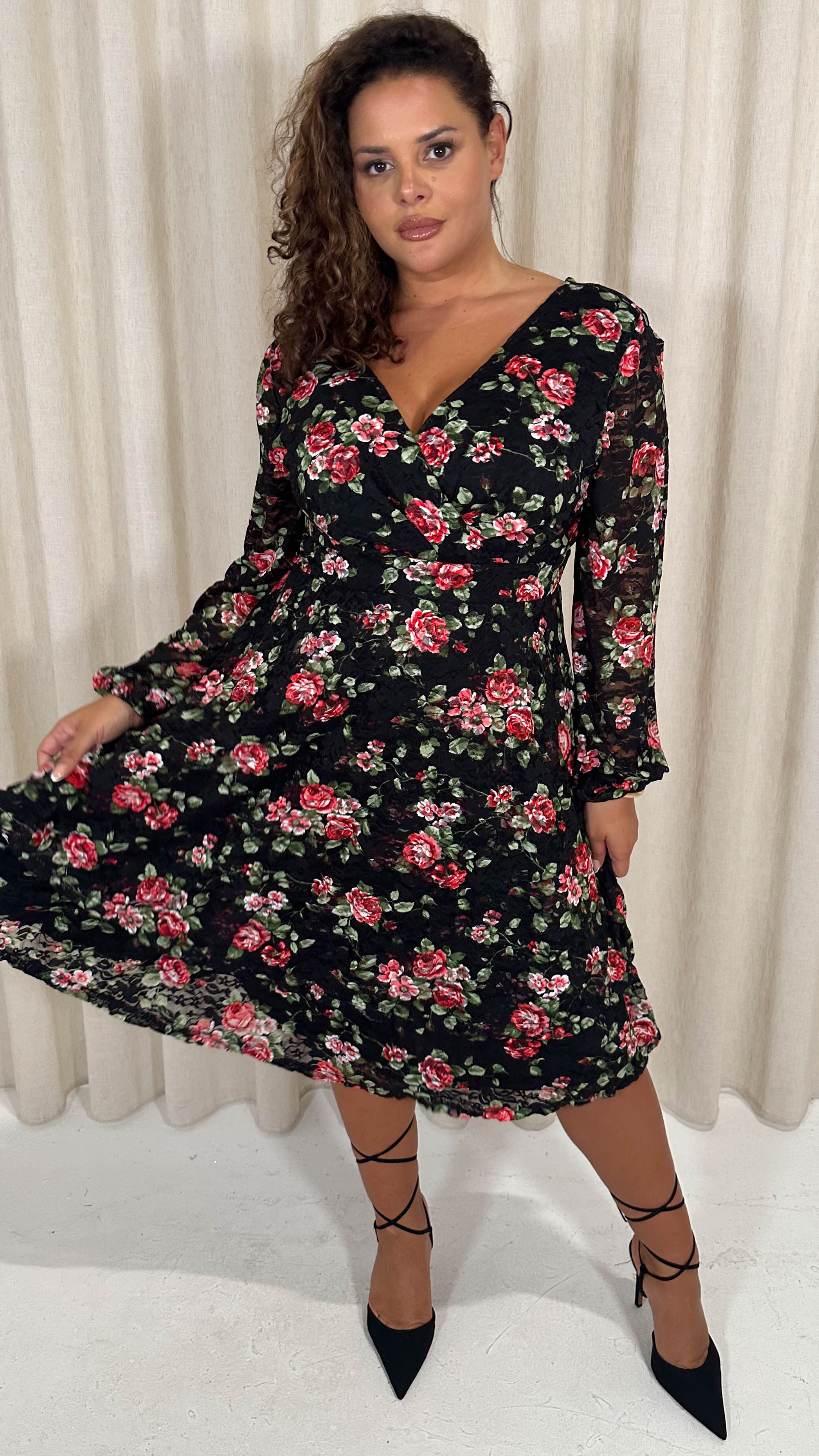 CurveWow Lace Plunge Ruffle Skater Dress Black Floral - Image 4