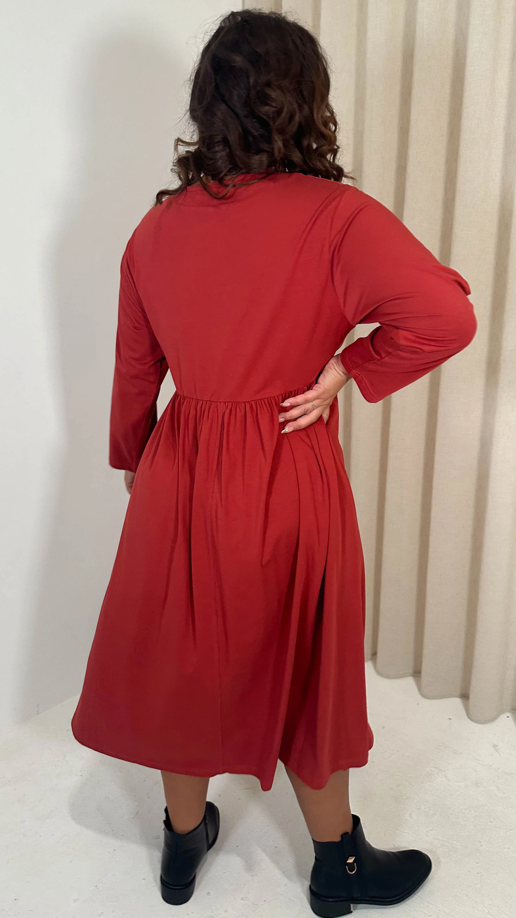 CurveWow Long Sleeve Elasticated Waist Midi Dress Rust - Image 7