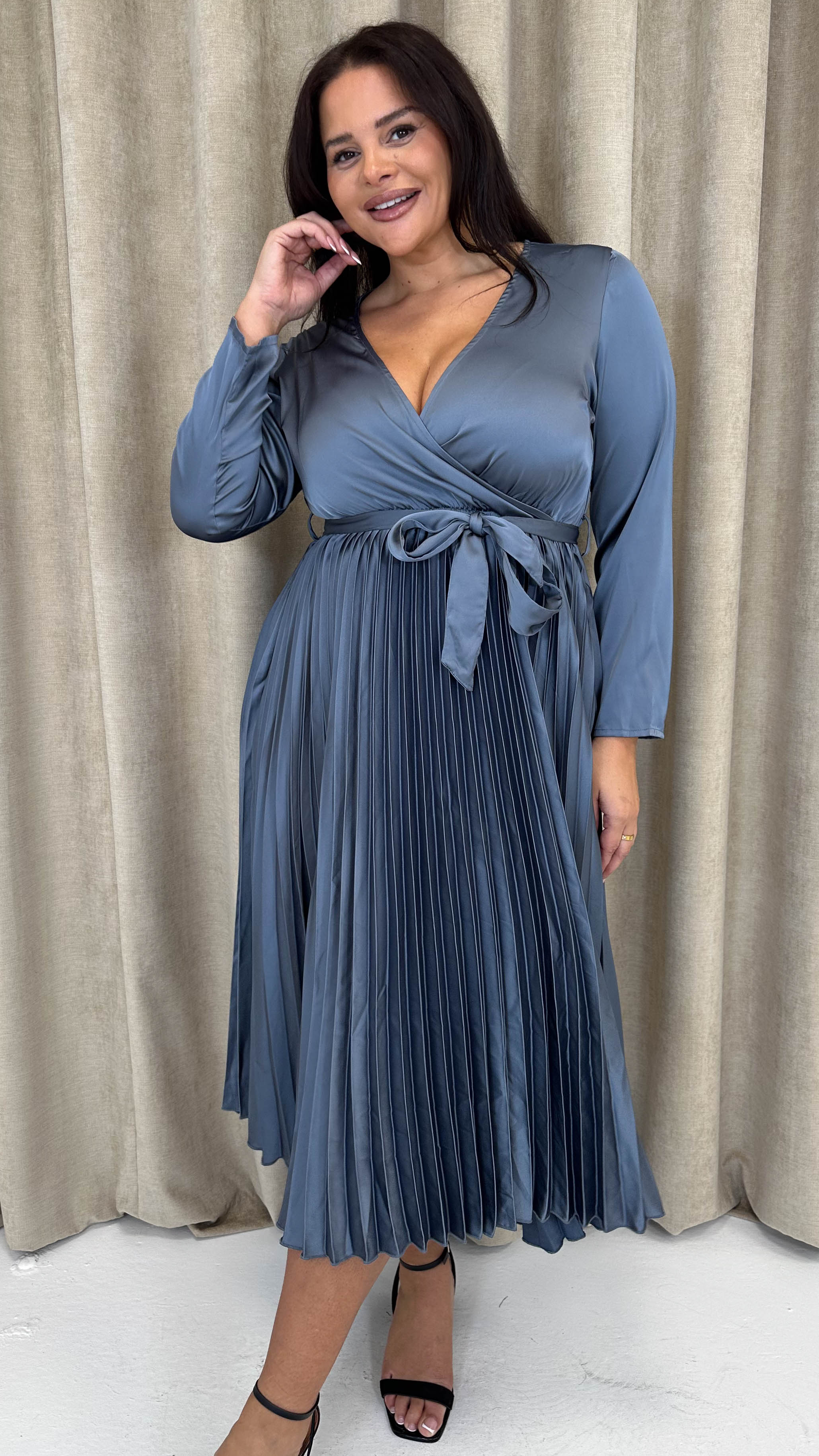 CurveWow Long Sleeve Pleated Wrap Dress Gunmetal Grey - Image 3