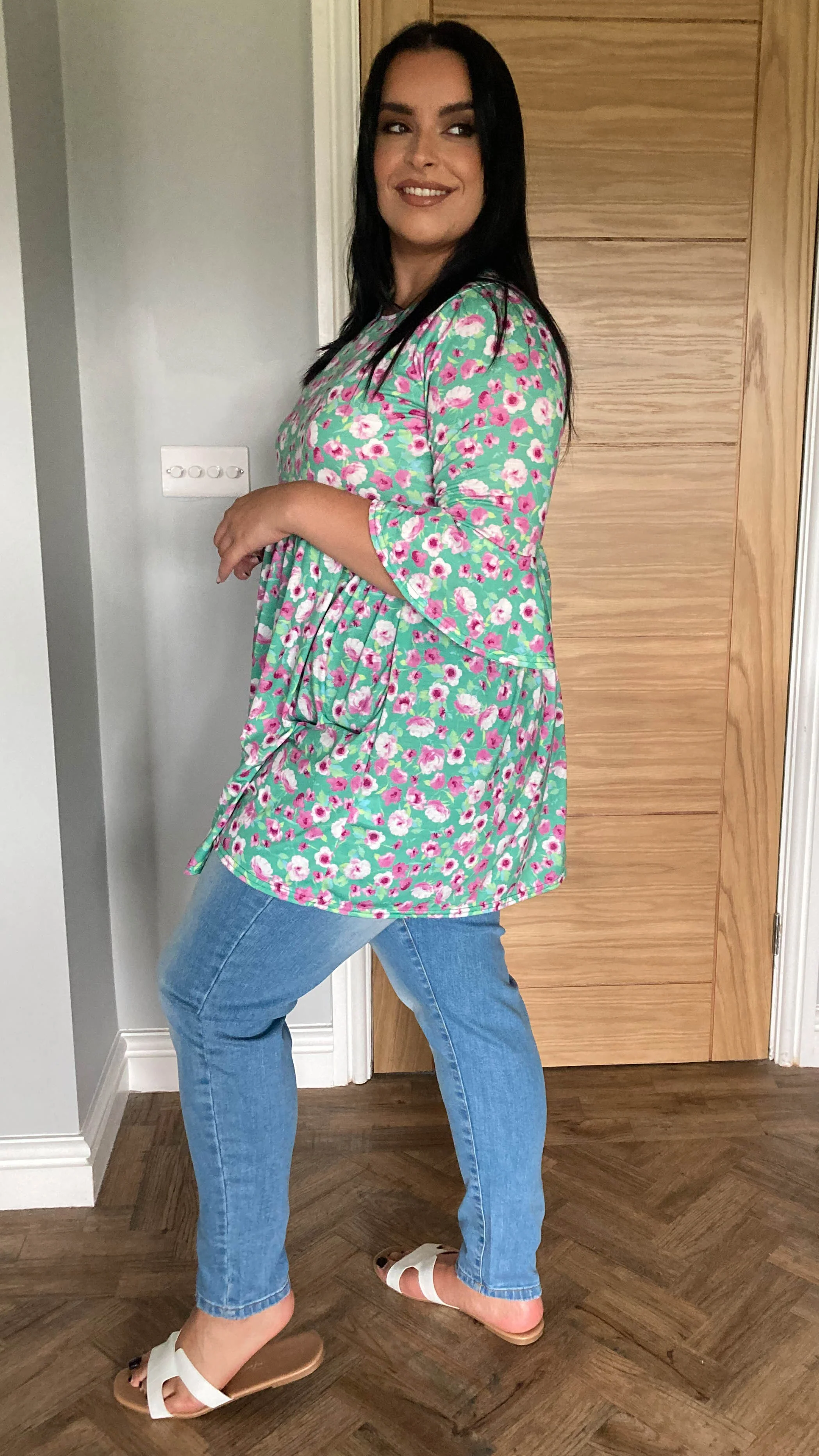 CurveWow Longline Smock Top Green Floral - Image 5