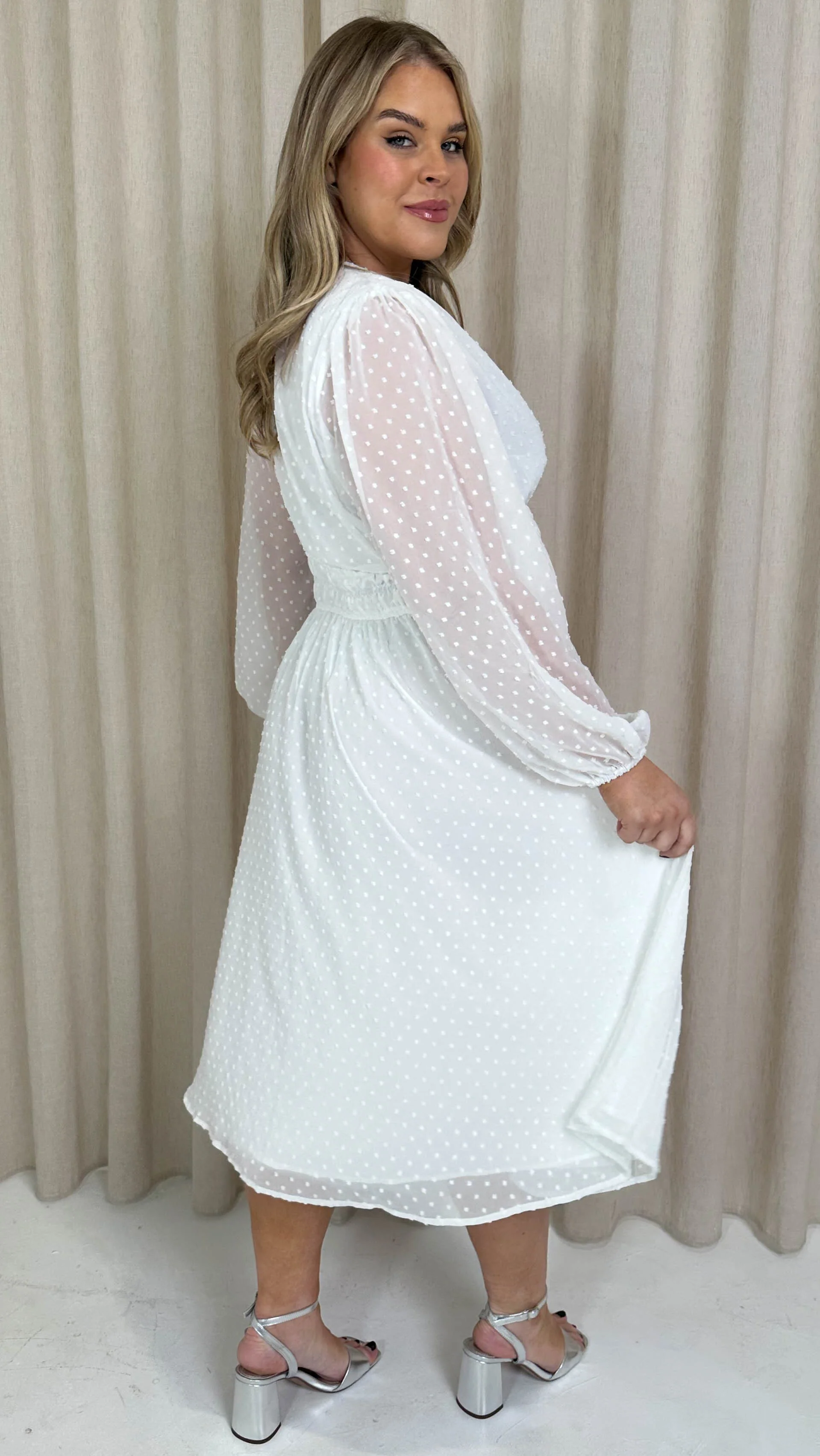 CurveWow Dobby Shirred Bodice Midi Dress White - Image 8