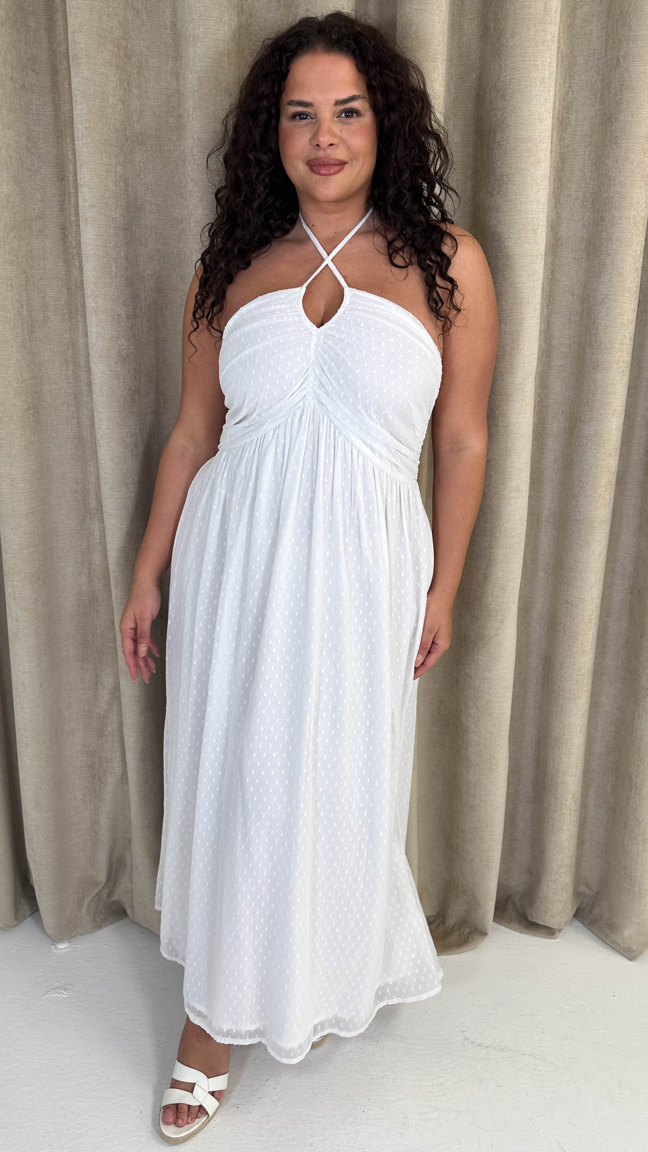 CurveWow Maxi Halter Neck Shirred Back Dress White - Image 6