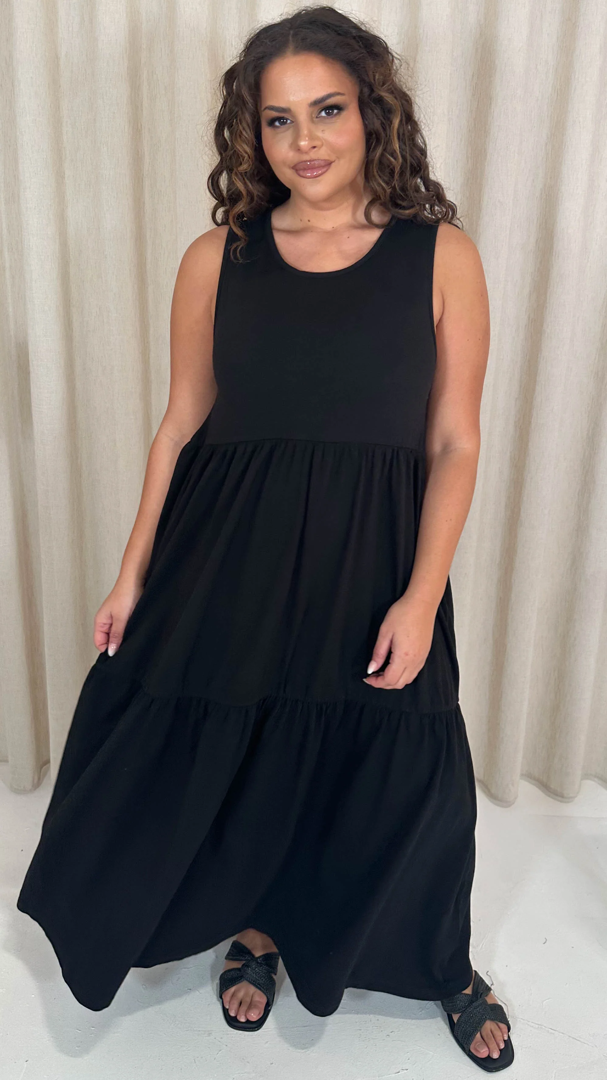 CurveWow Basic Maxi Tiered Dress Black - Image 3