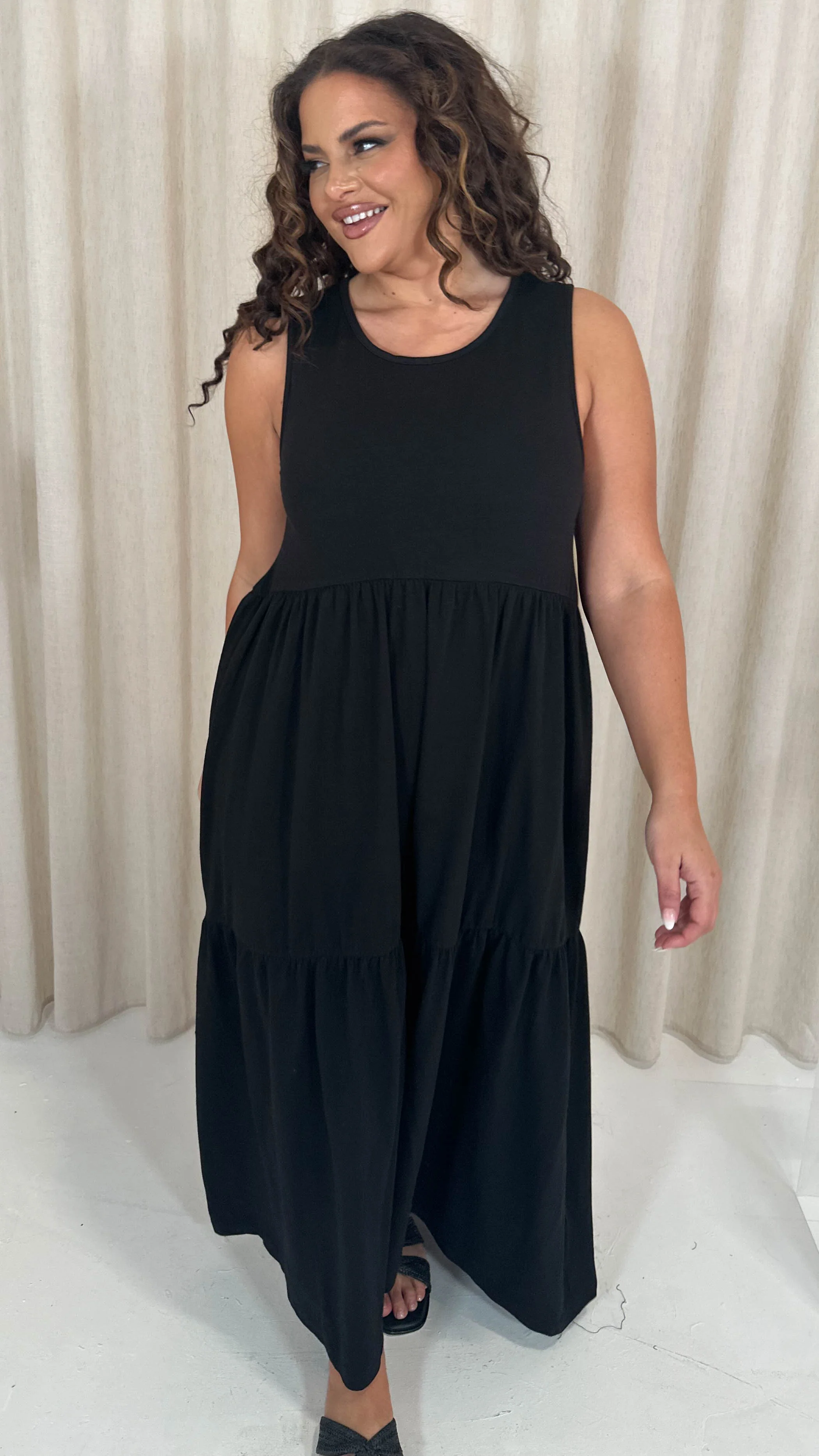 CurveWow Basic Maxi Tiered Dress Black - Image 5