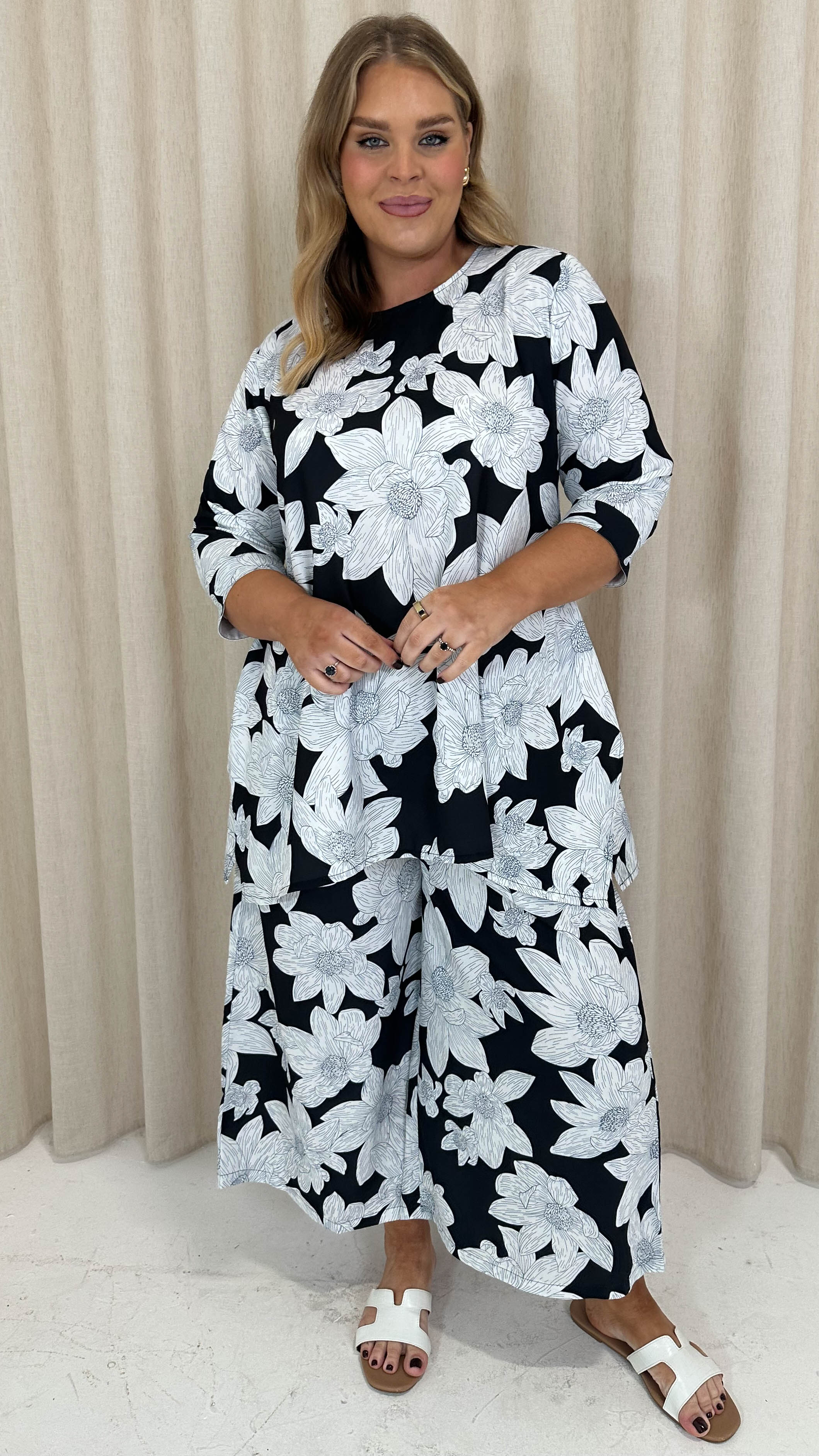 CurveWow Mono Printed Wide Leg Trouser Floral - Image 10