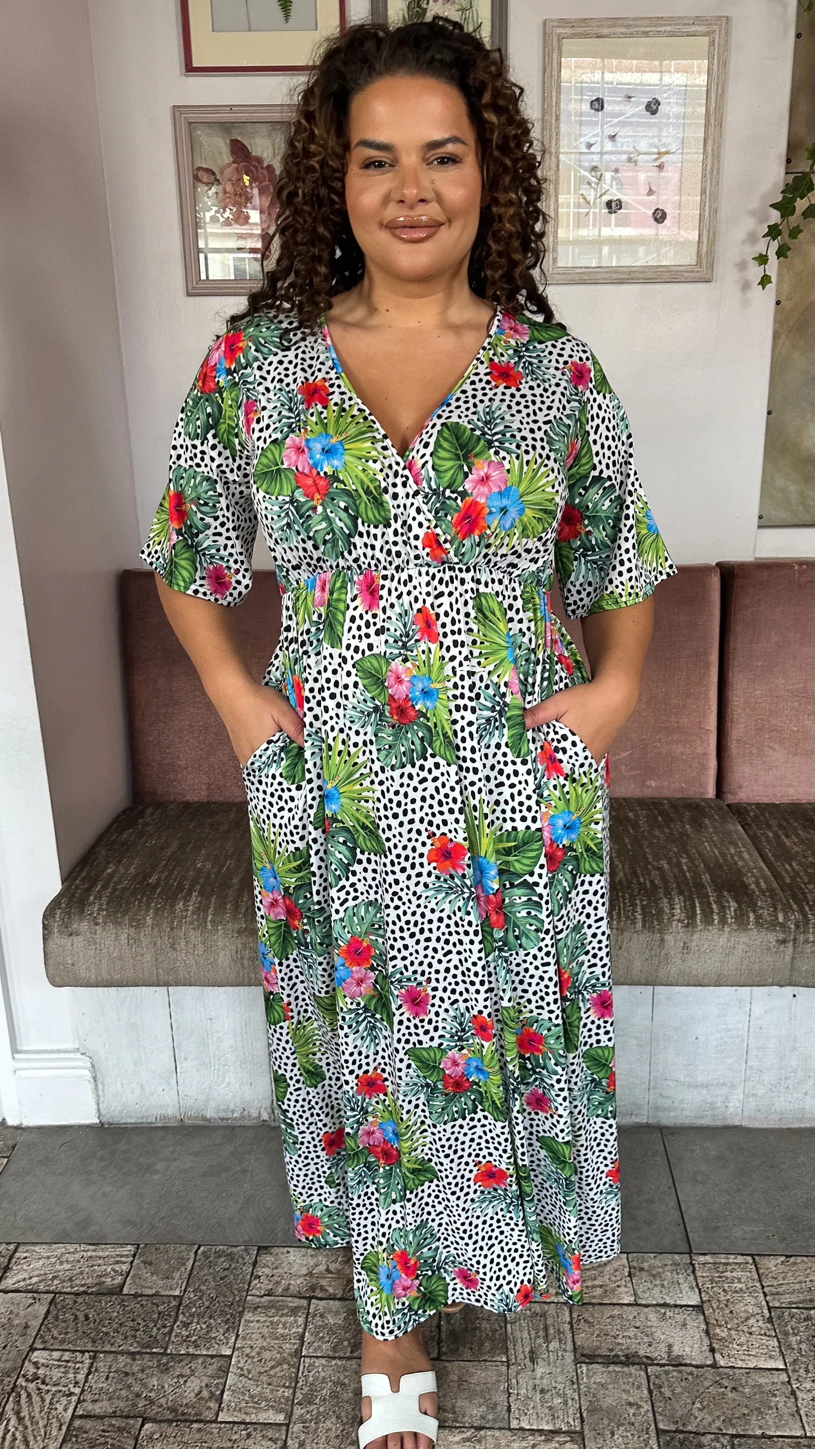 CurveWow Petite Maxi Wrap Dress Spot/Palm - Image 4