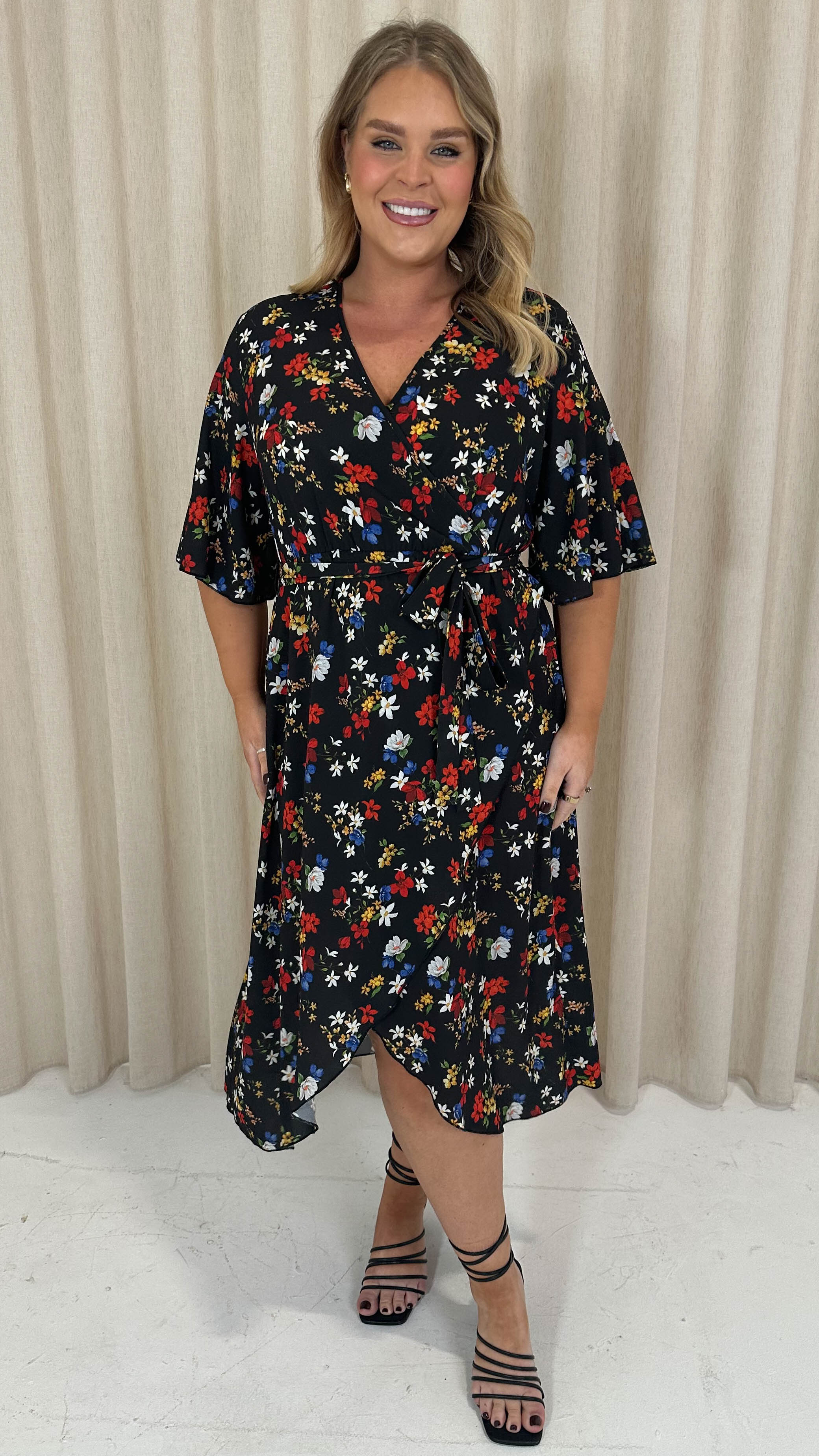 CurveWow Petite Wrap Angel Sleeve Dress Black Floral - Image 4