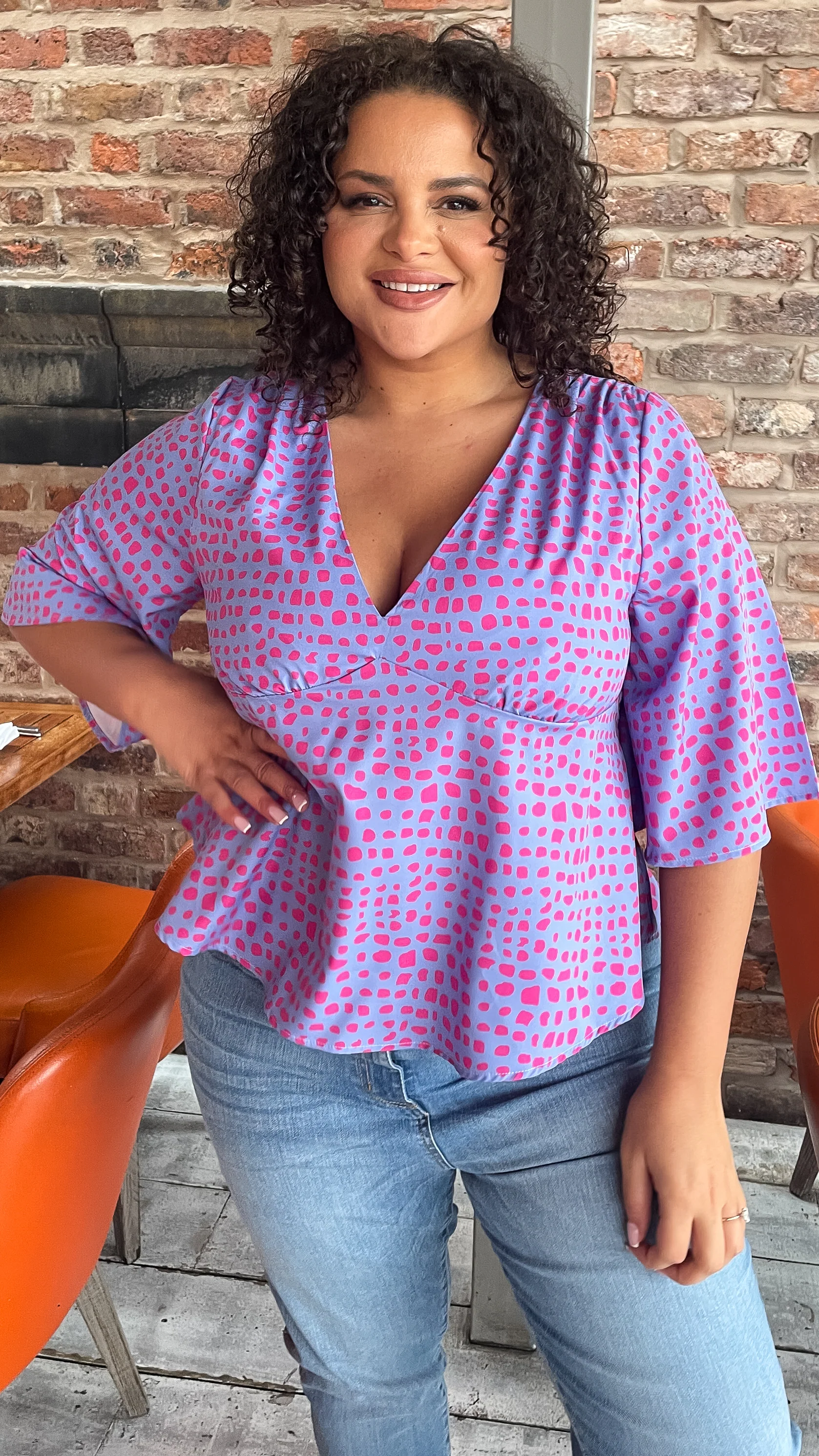 CurveWow Lilac & Pink Spot Flutter Sleeve Top - Image 4