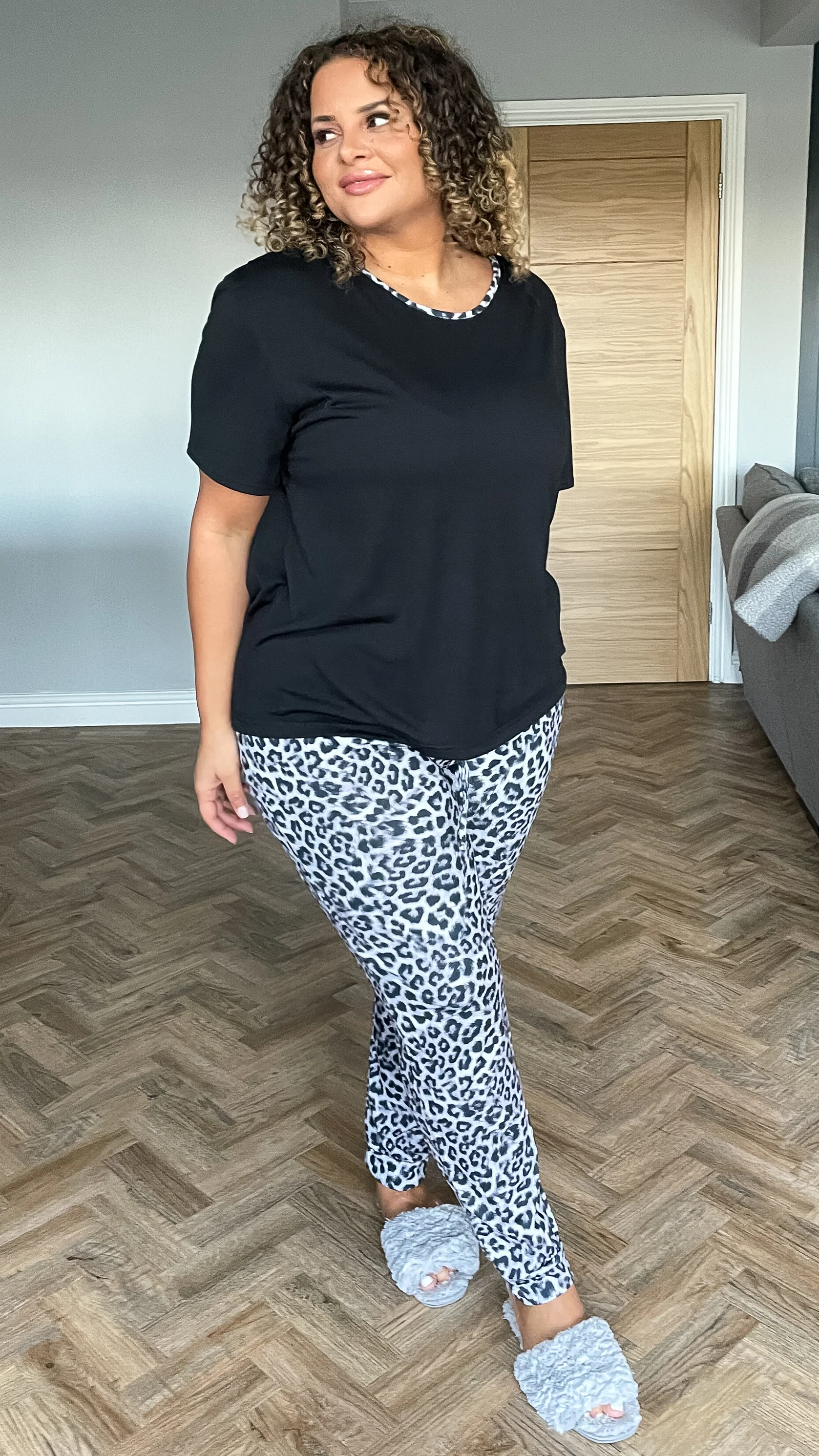 CurveWow PJ Set Grey Leopard - Image 6