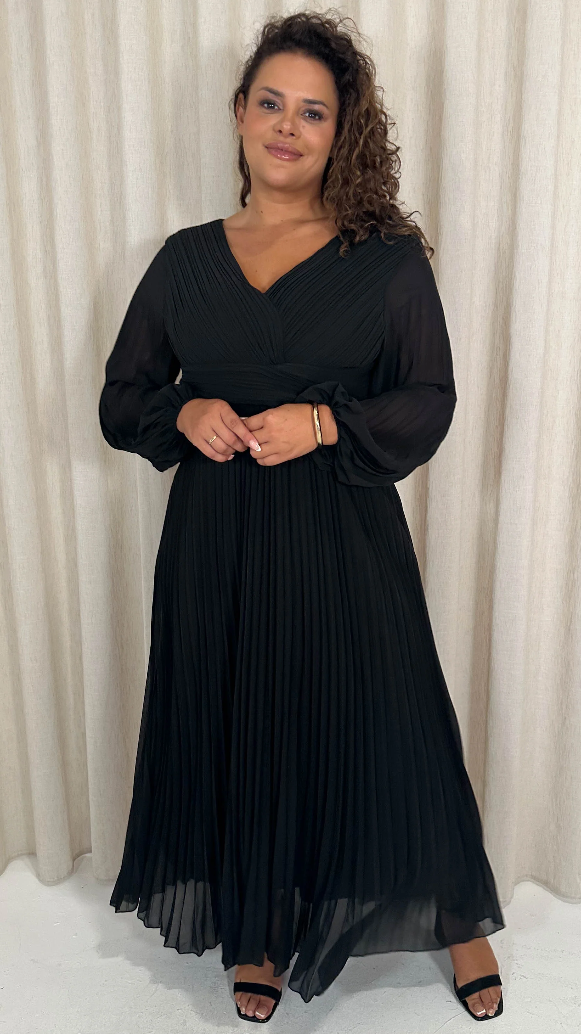CurveWow Pleated Wrap Maxi Dress Black - Image 4